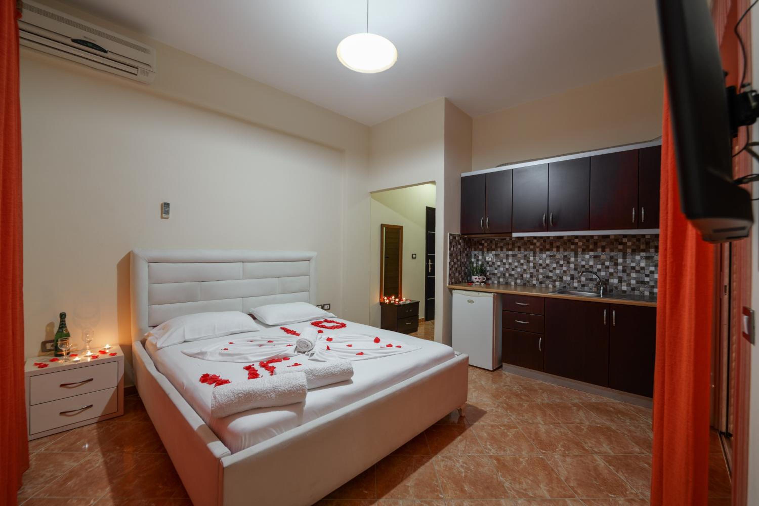 Unico ApartHotel