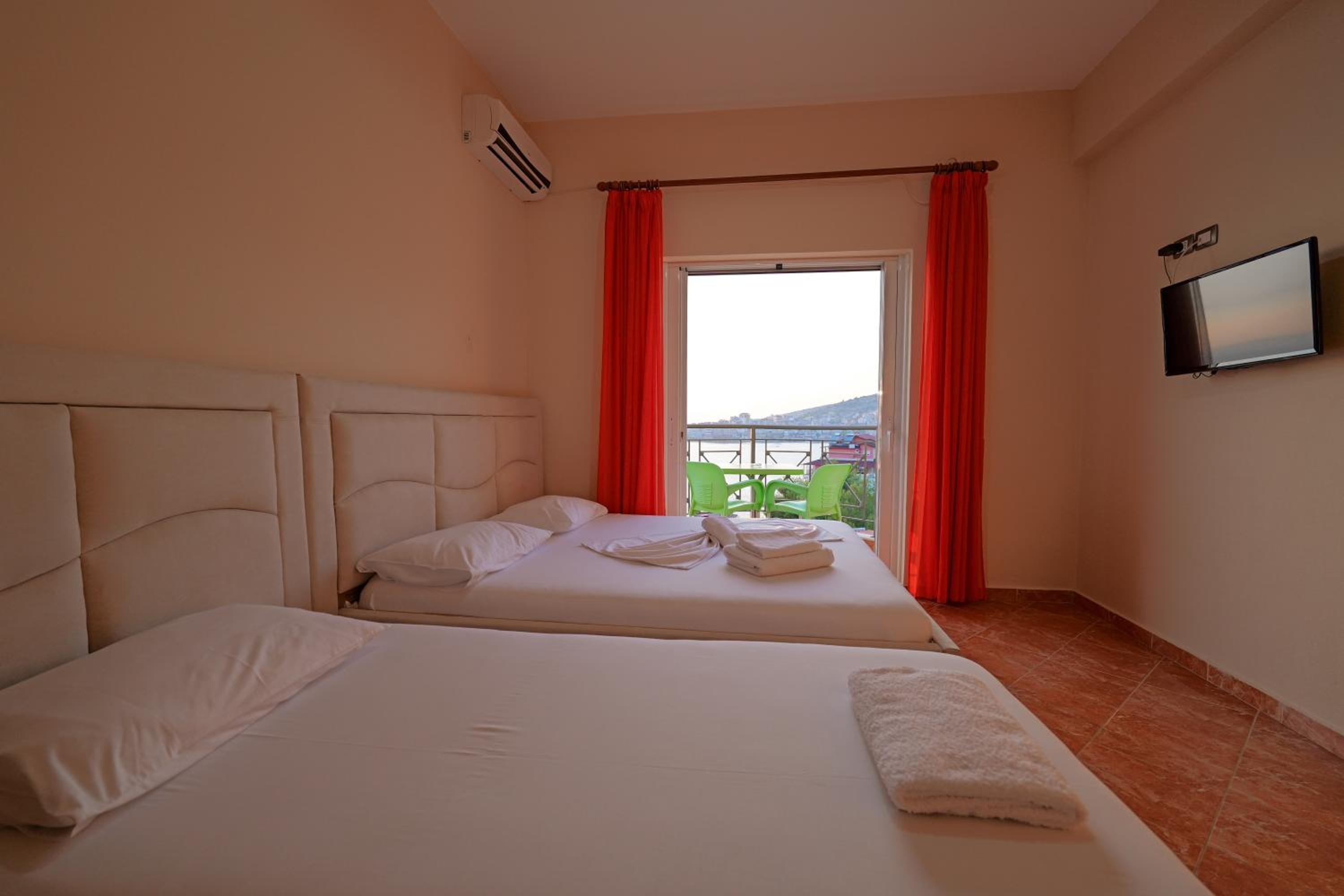 Unico ApartHotel