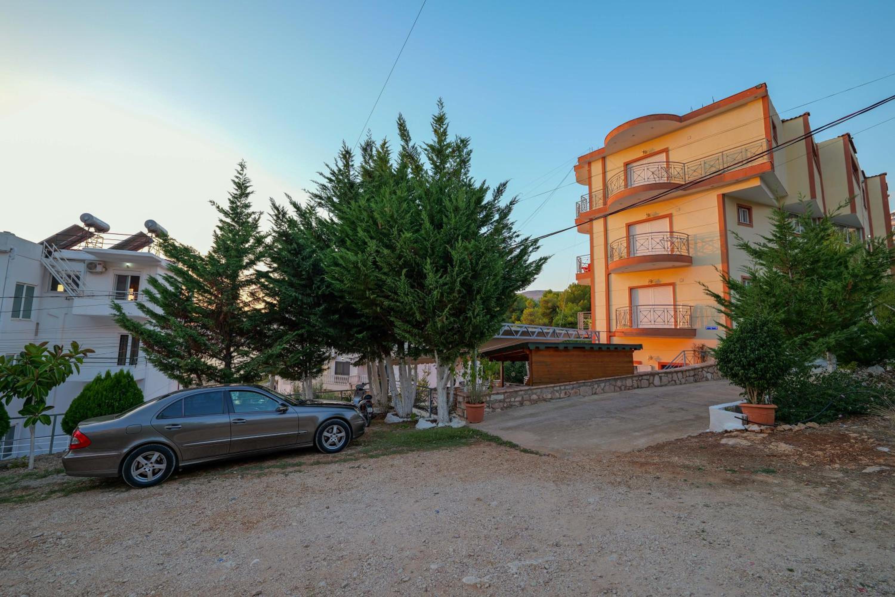 Unico ApartHotel