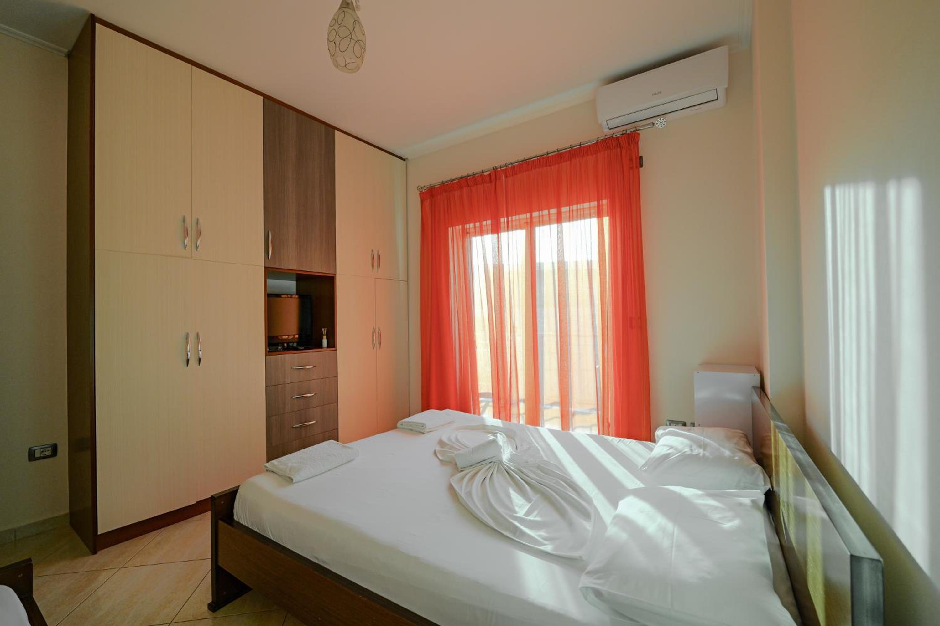 Unico ApartHotel