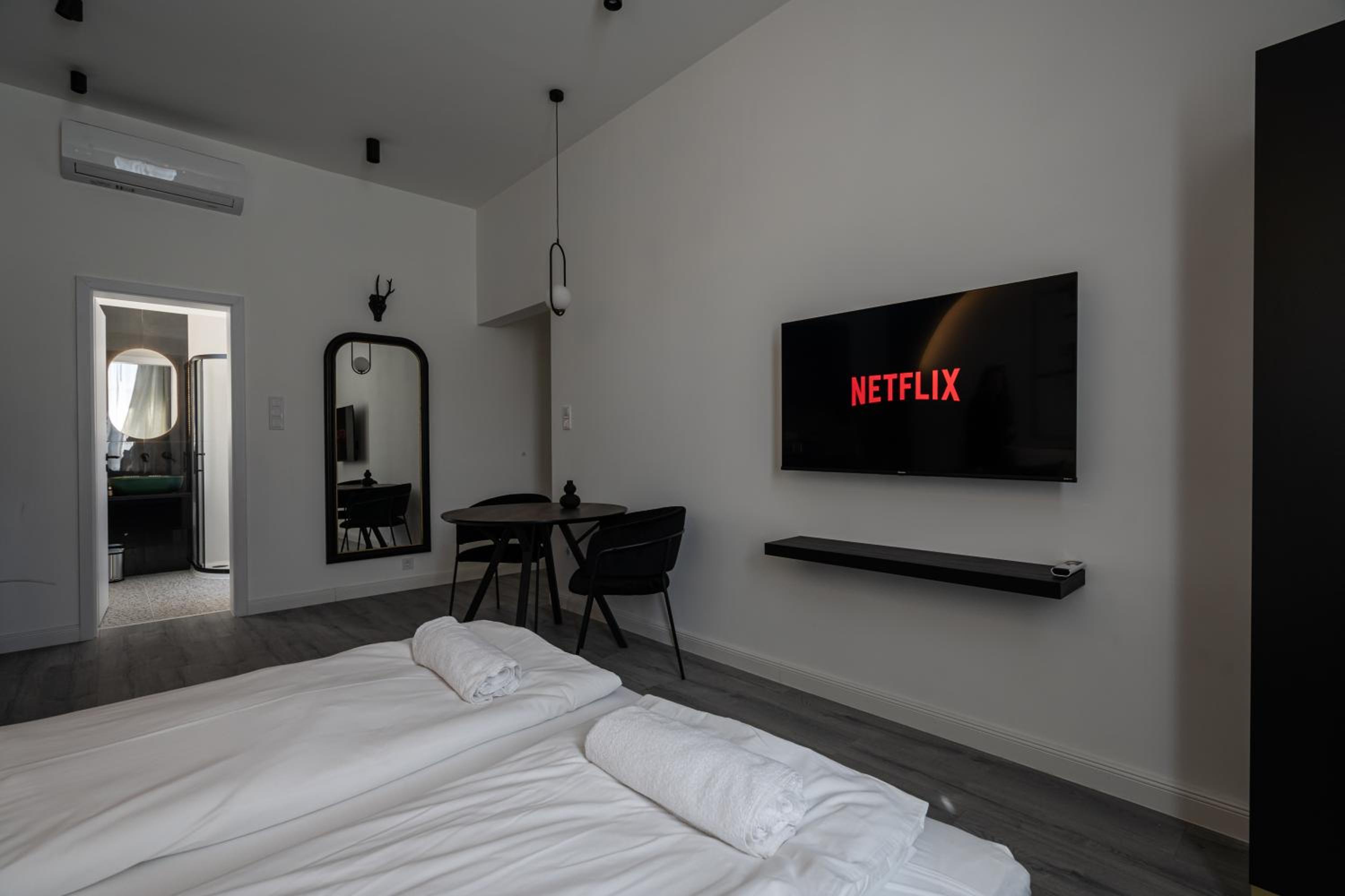 R6 - Boutique Apartments, Best Location By BQA view 5