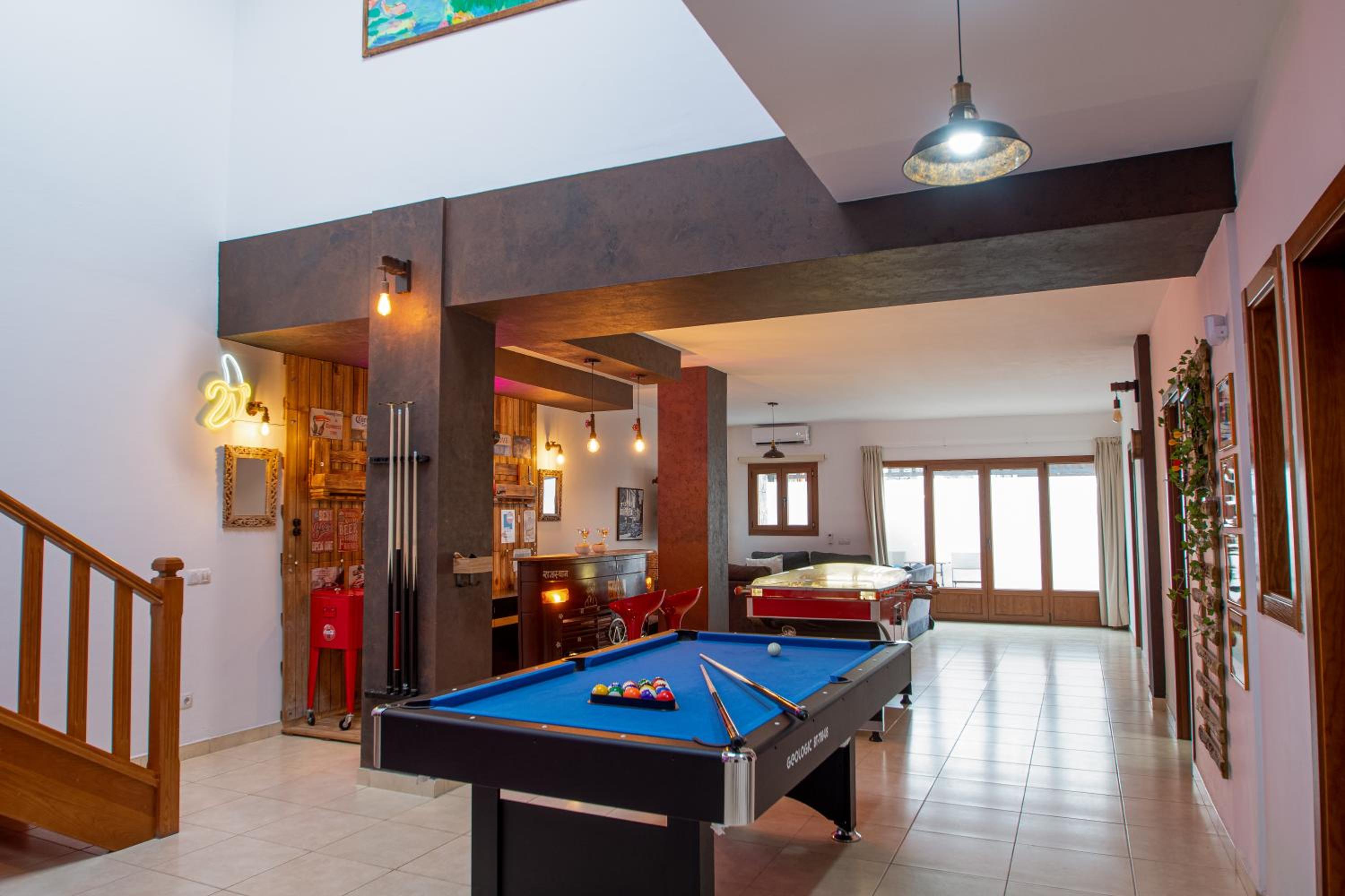 Villa Cavendish with sea views and heatable pool close to Flamingo Beach