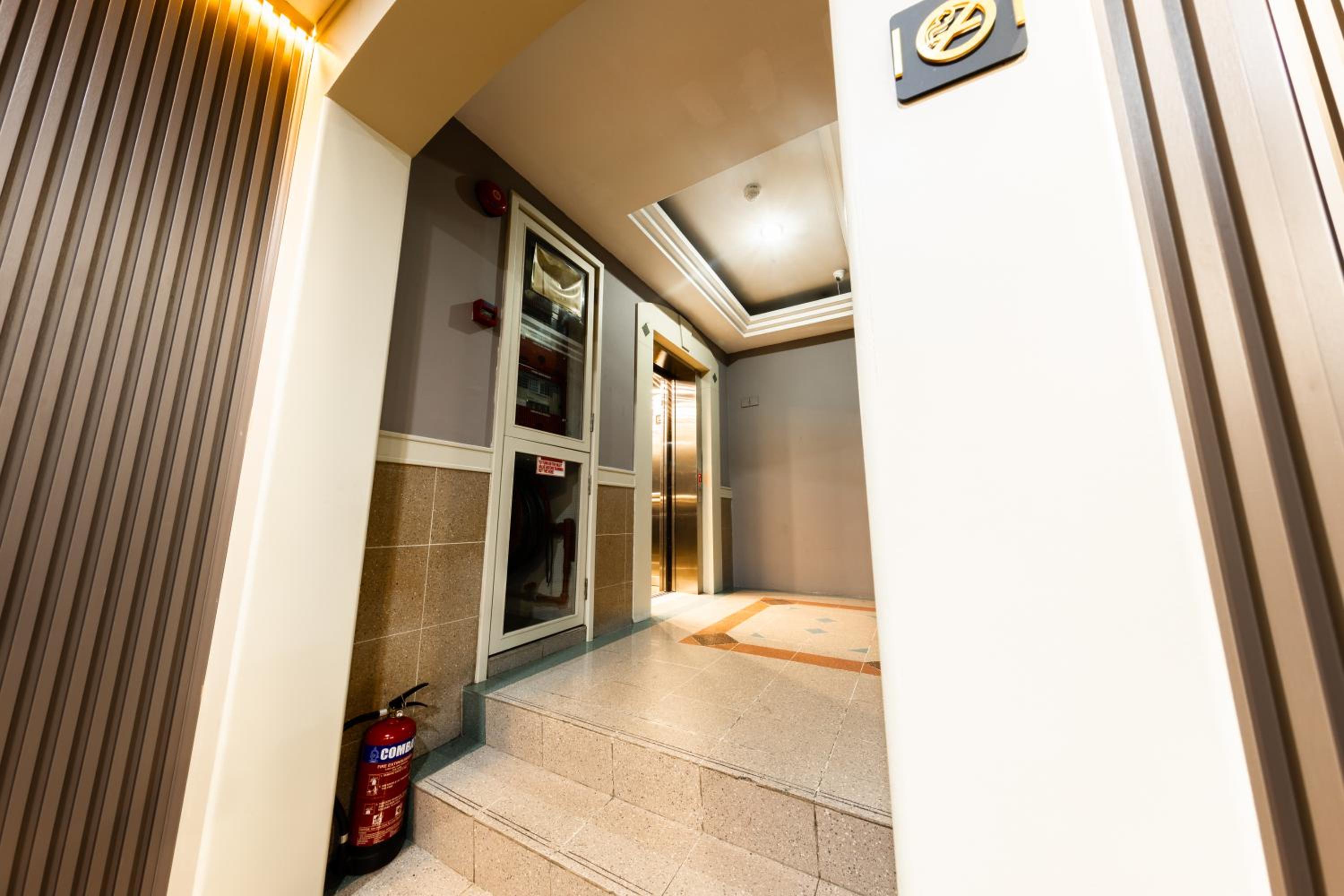 D'Nova Hotel Kallang
