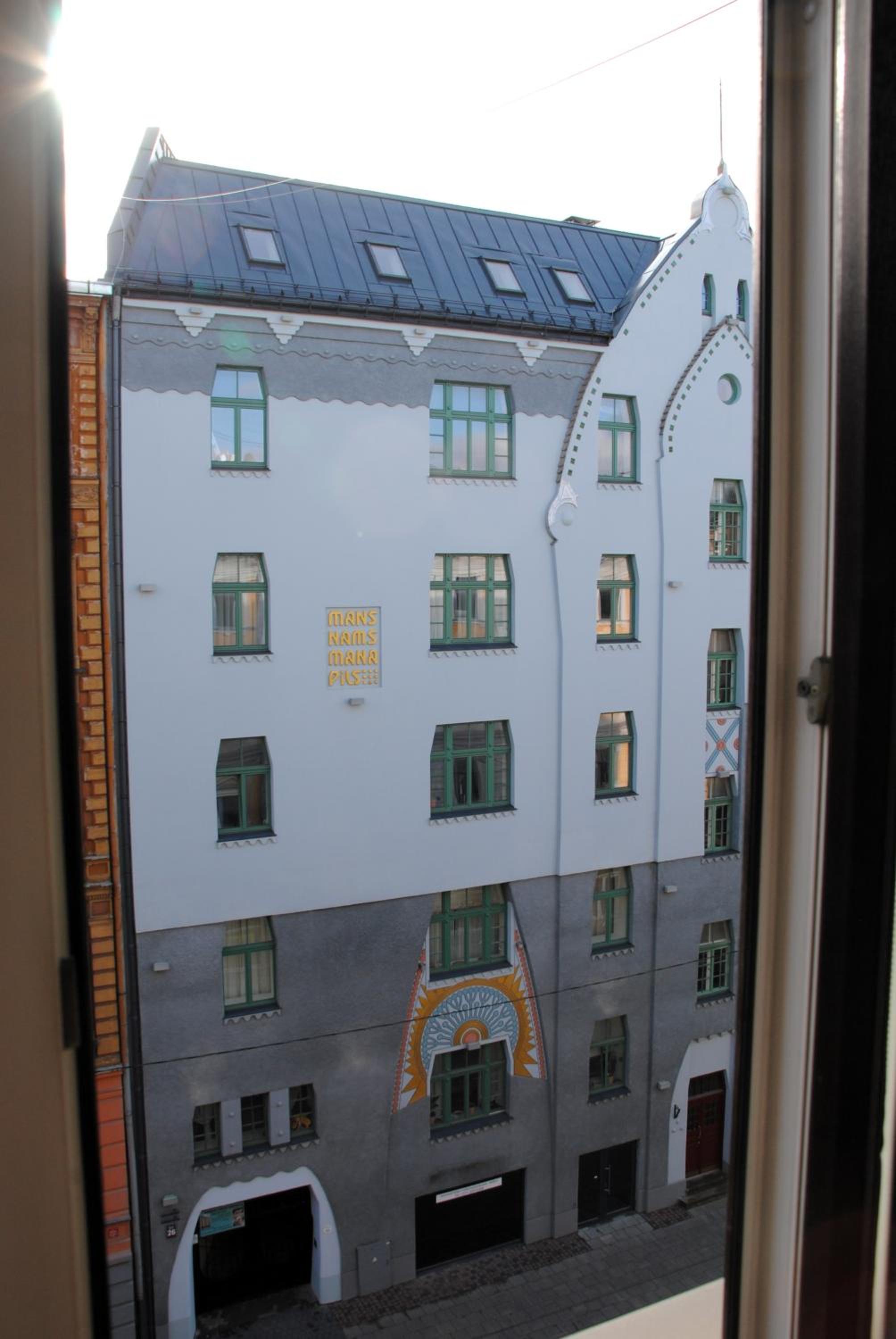Photo 11