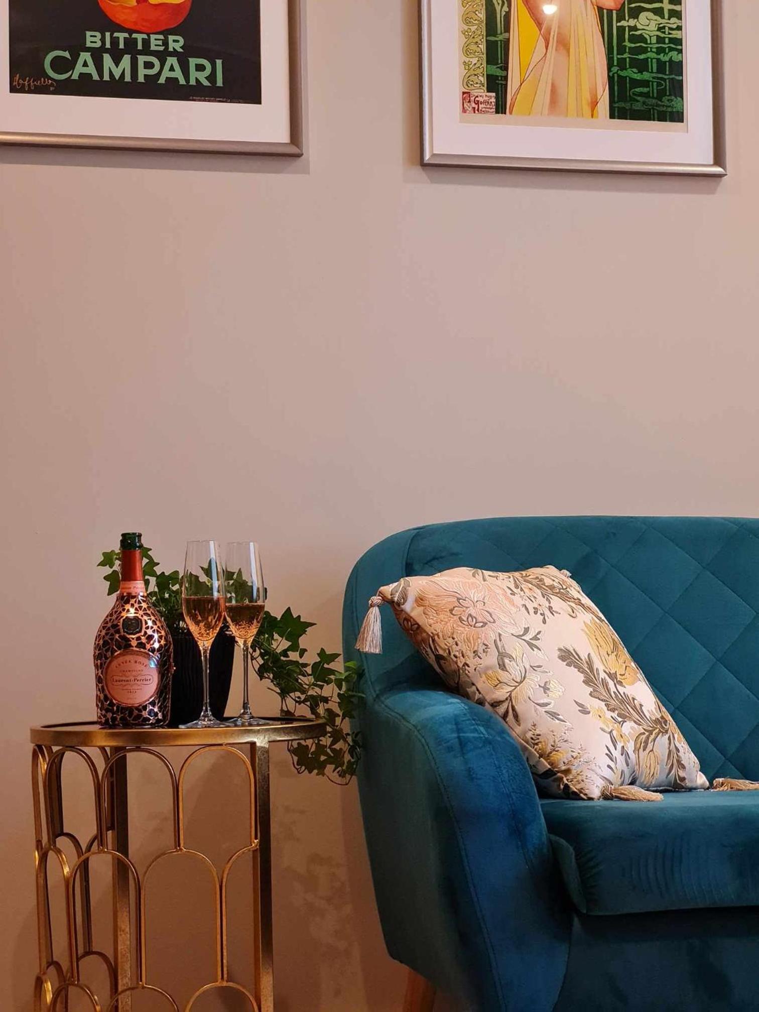 Stylish central apartment in Art Nouveau building view 2
