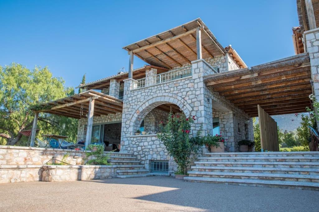 Villa Leon