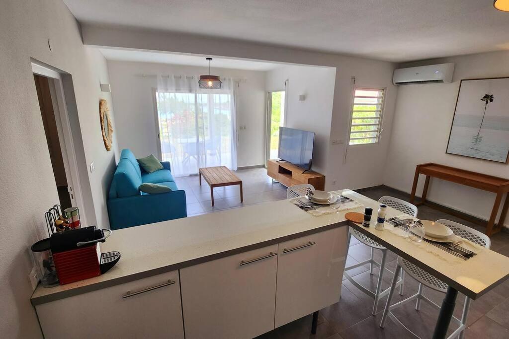 Ravinala - Luxurious unit by the beach view 5
