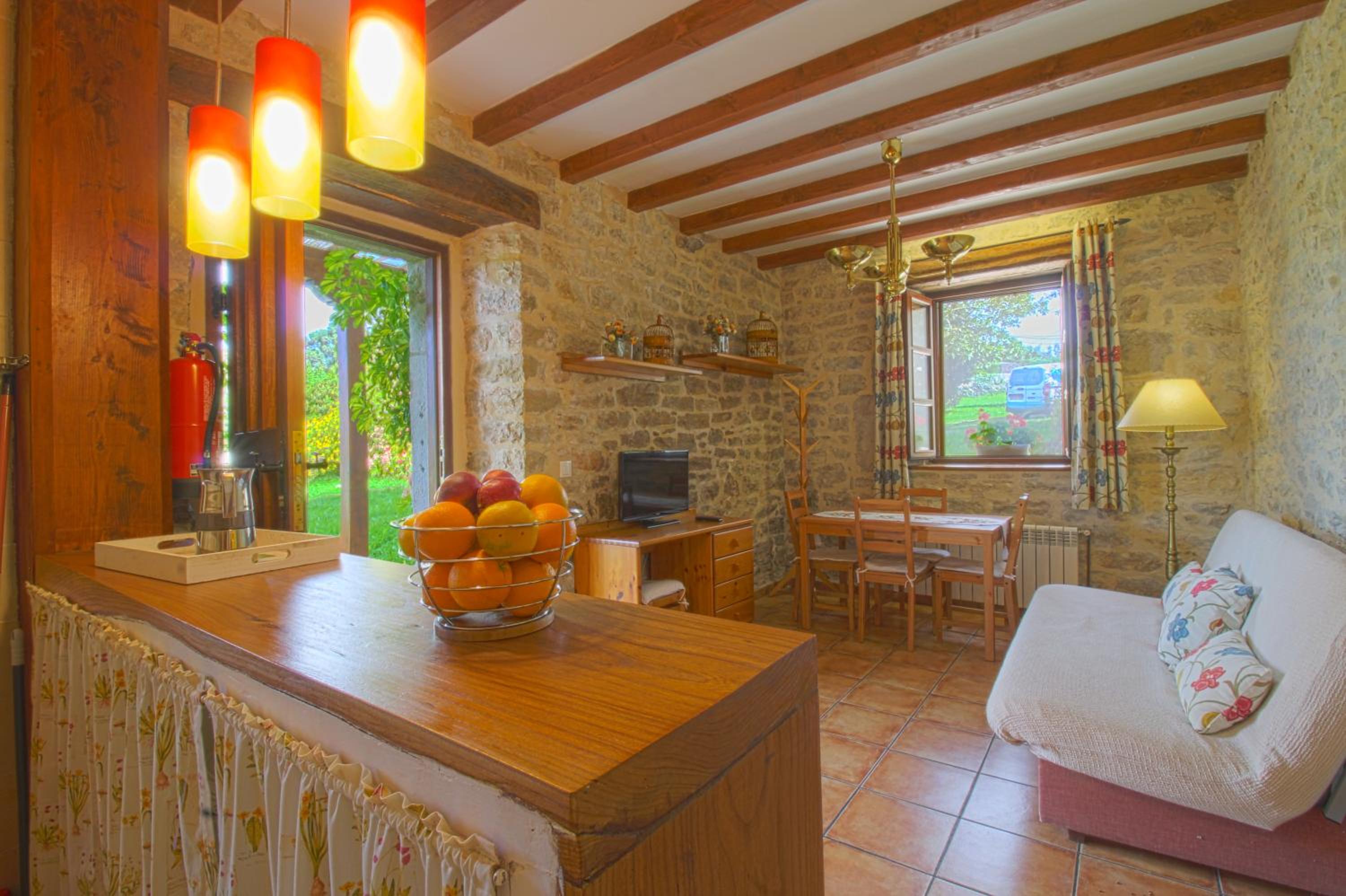 Apartamento La Ermita con jardín