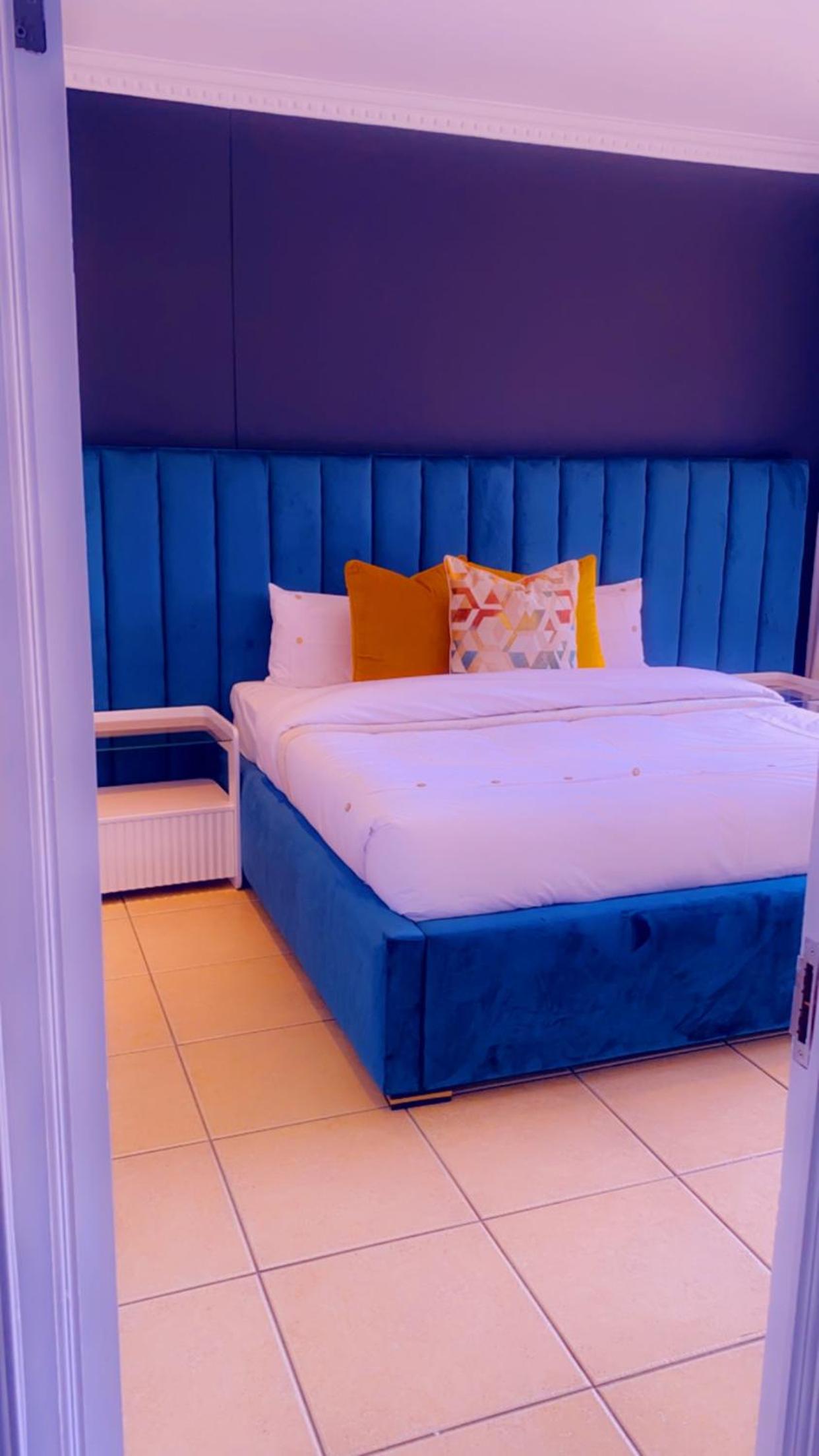 OR Tambo Airport Mansion ,Self Catering Holiday Home