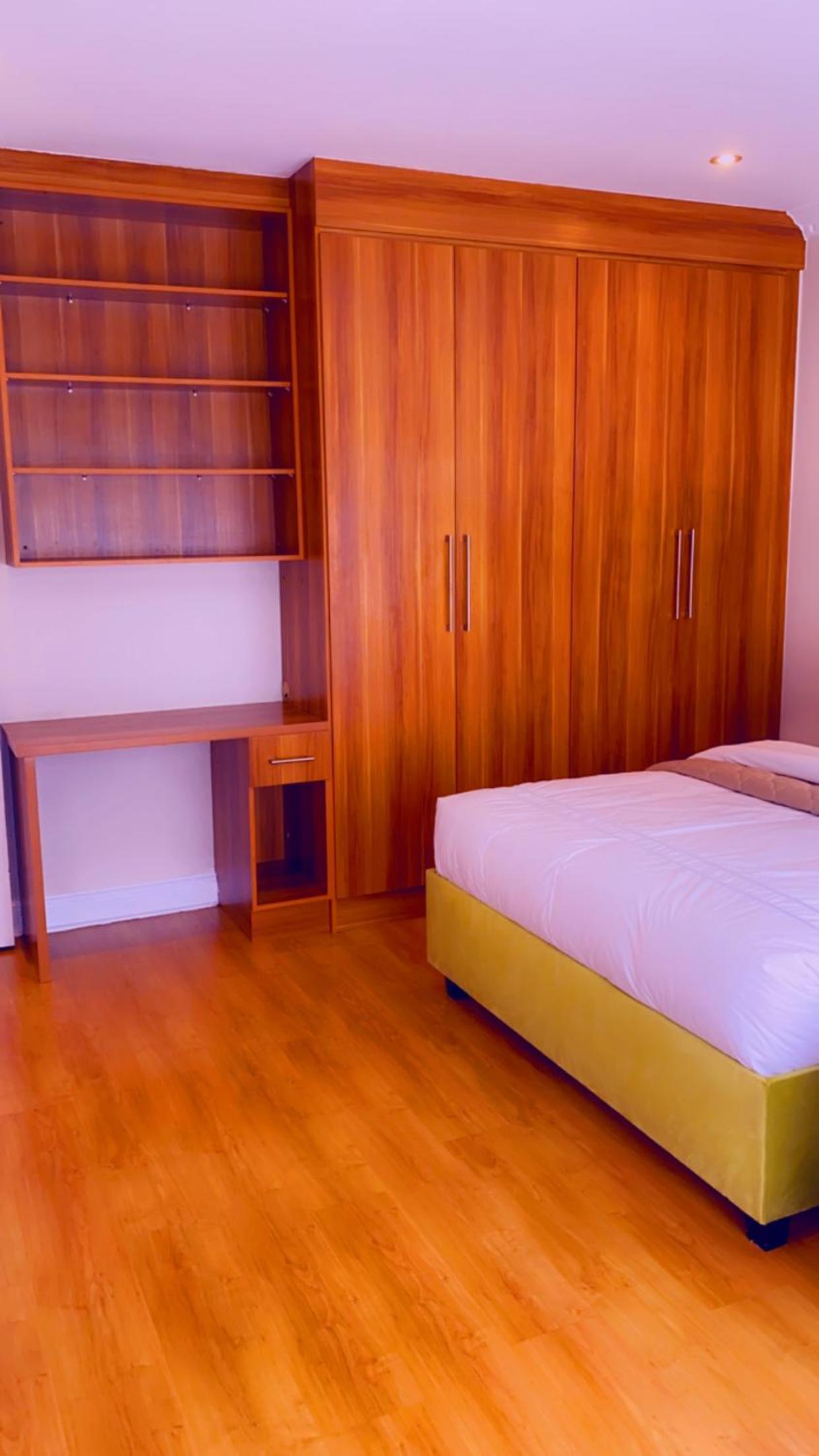 OR Tambo Airport Mansion ,Self Catering Holiday Home