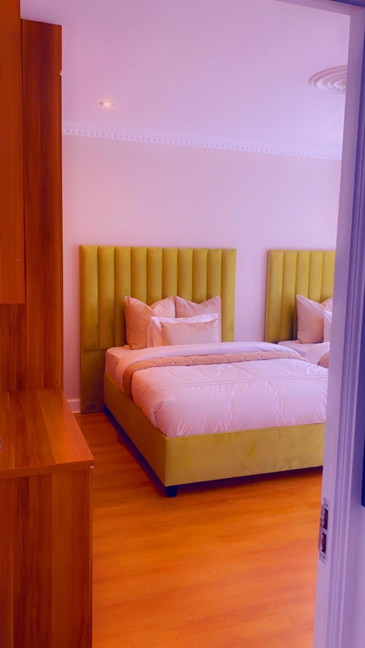OR Tambo Airport Mansion ,Self Catering Holiday Home
