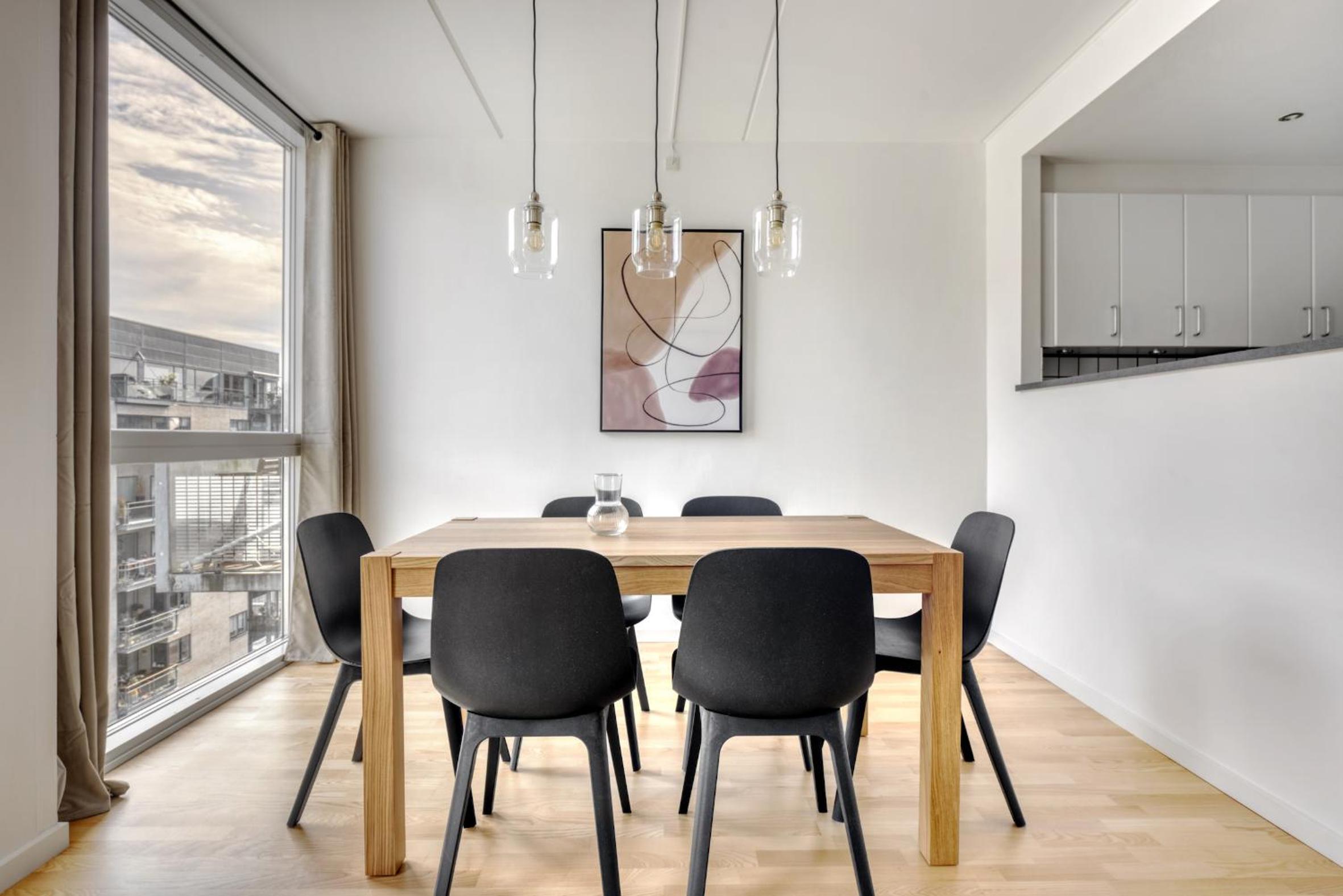 Amazing Two Bedroom Apartment in Urban Area