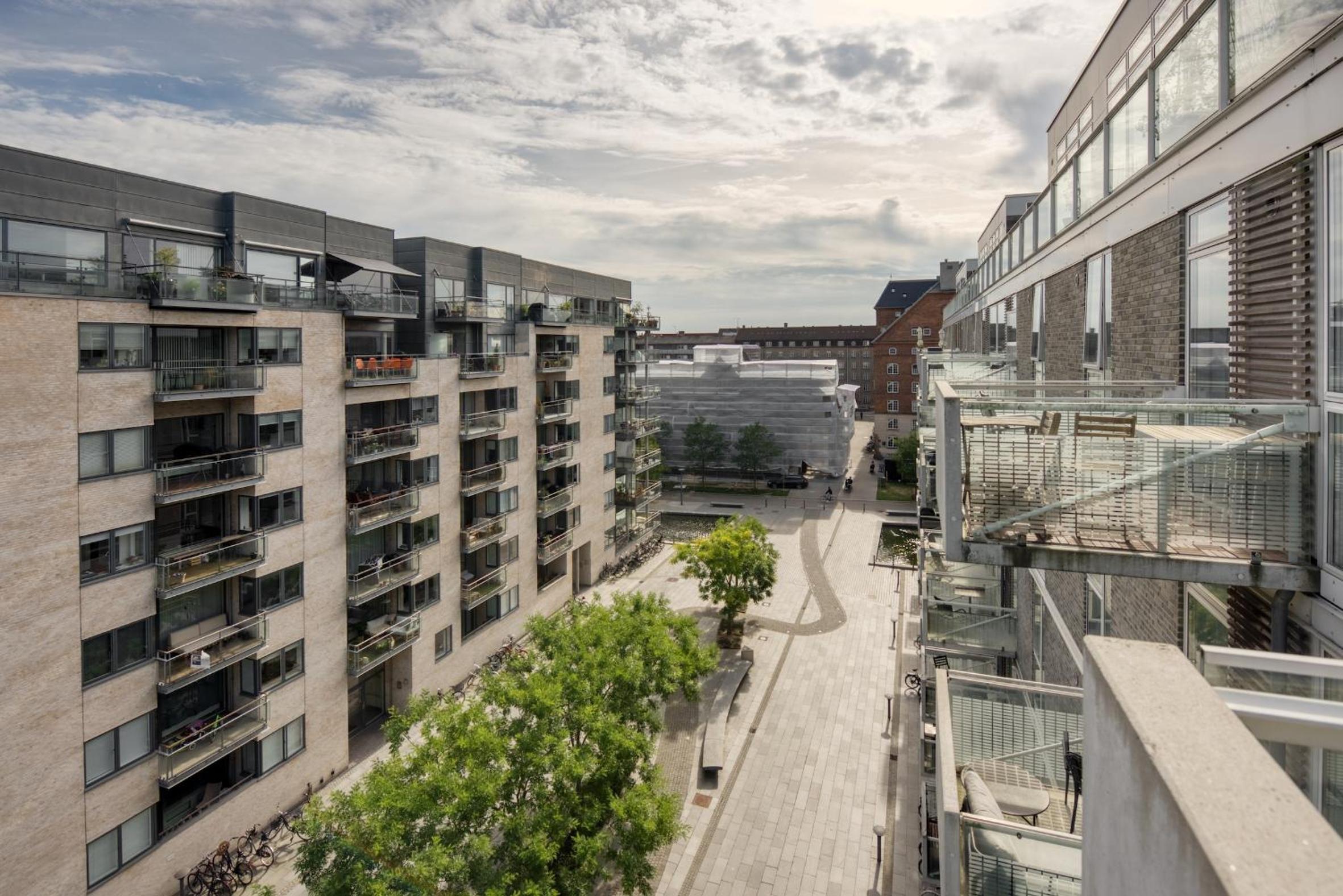 Amazing Two Bedroom Apartment in Urban Area