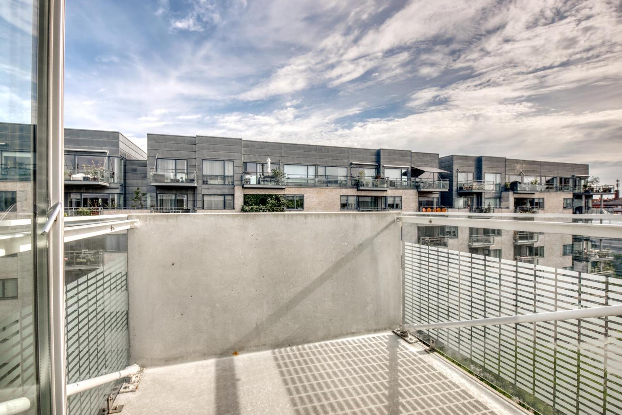 Amazing Two Bedroom Apartment in Urban Area
