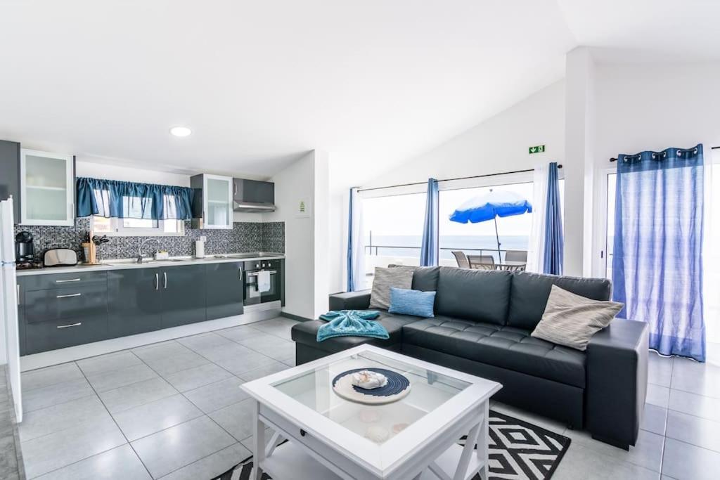 Esterinha's Sunset Apartment by GALMI view 4