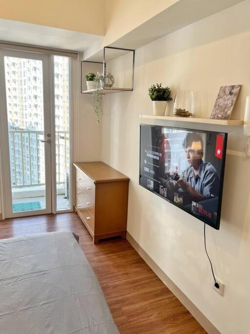 Cozy Tokyo Riverside Apartment
