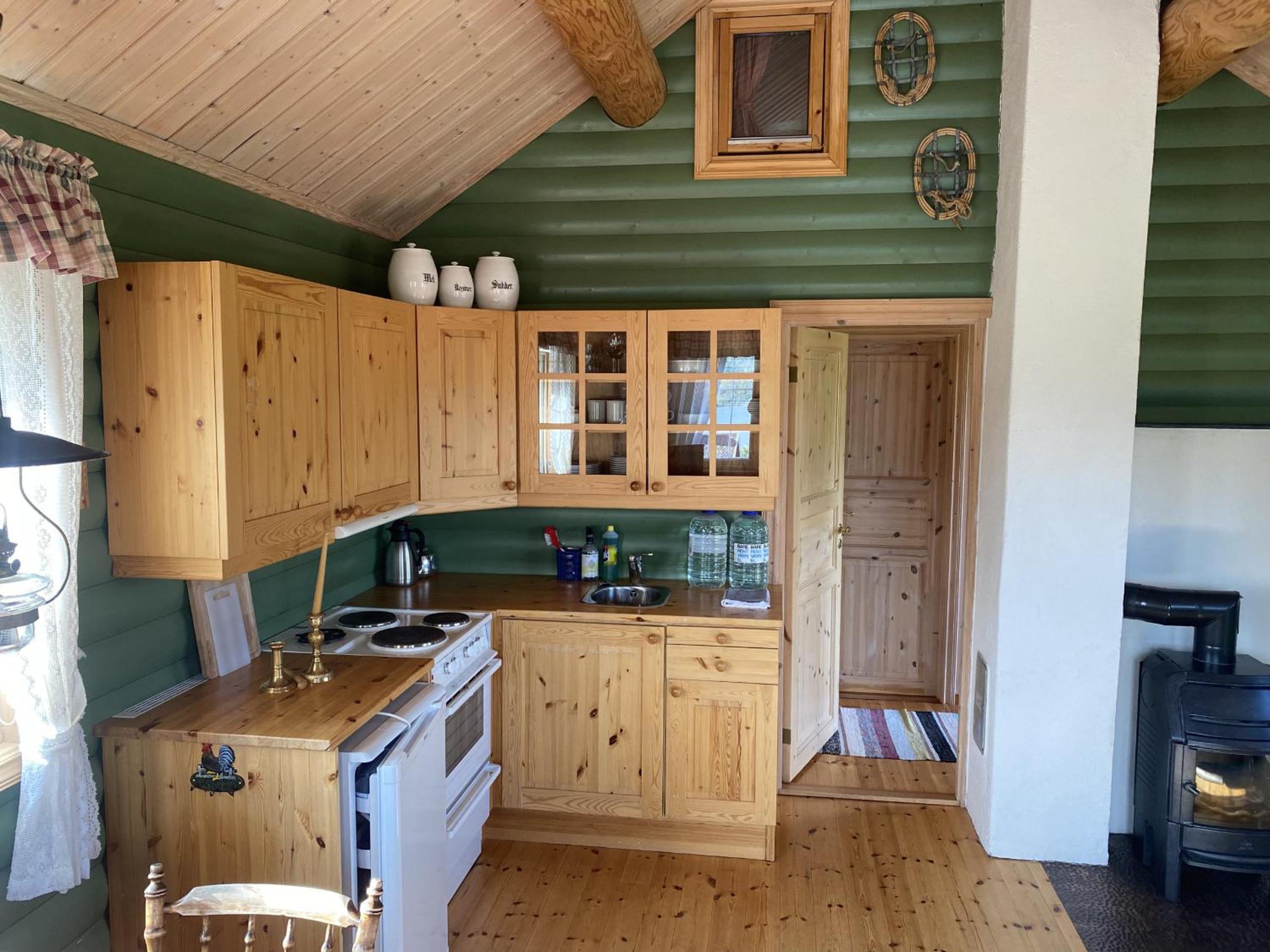 Cottage Yard - cozy Cabin view 5