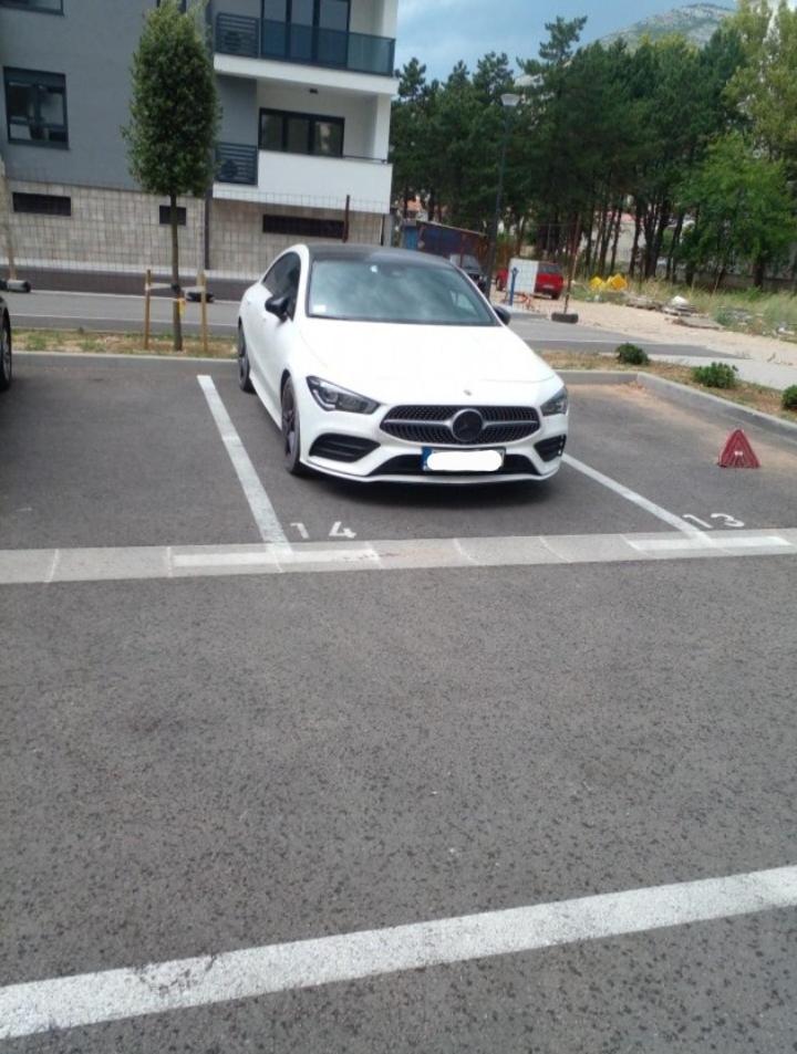 PREMIUM Center