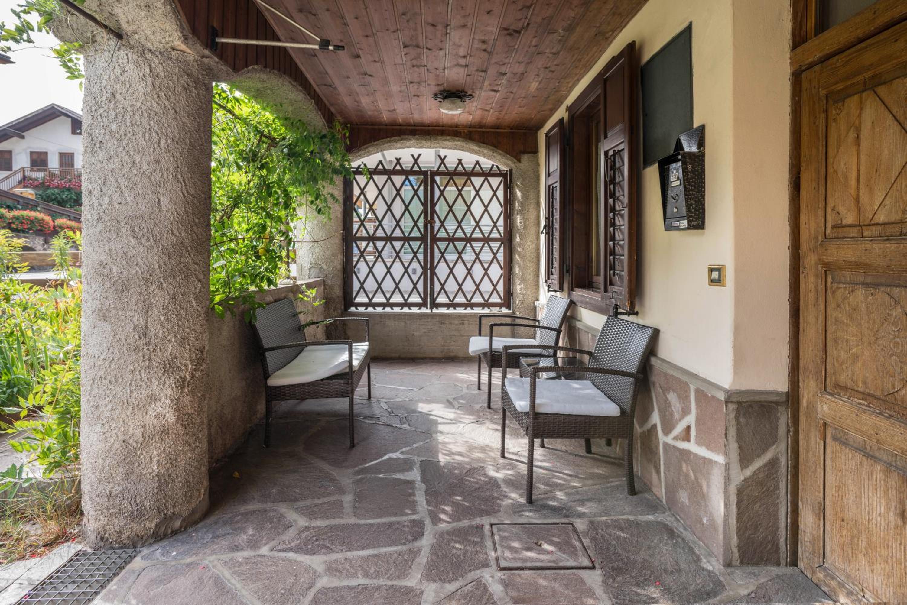 Casa Delmarco view 2