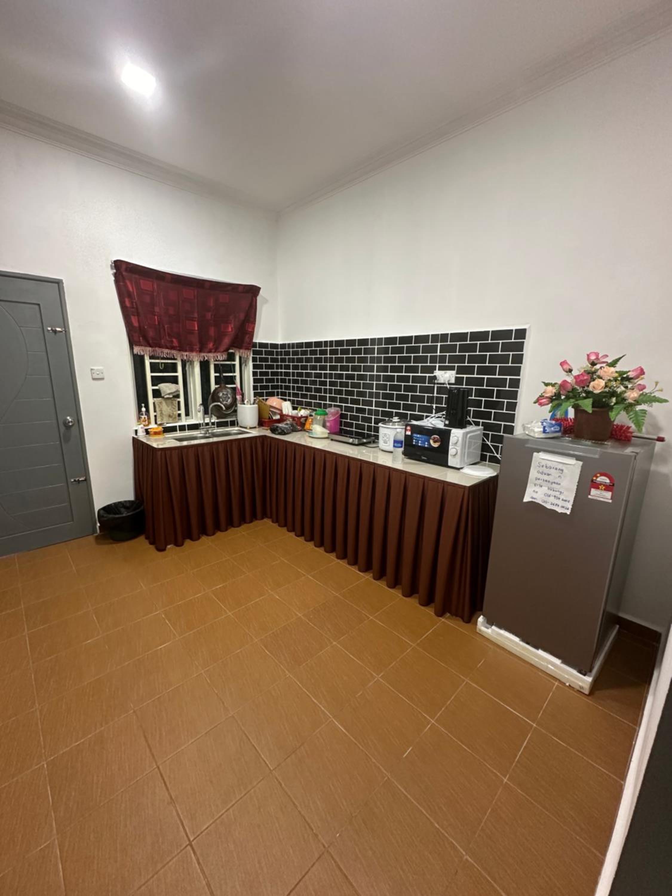 DHIA HOMESTAY photo 3