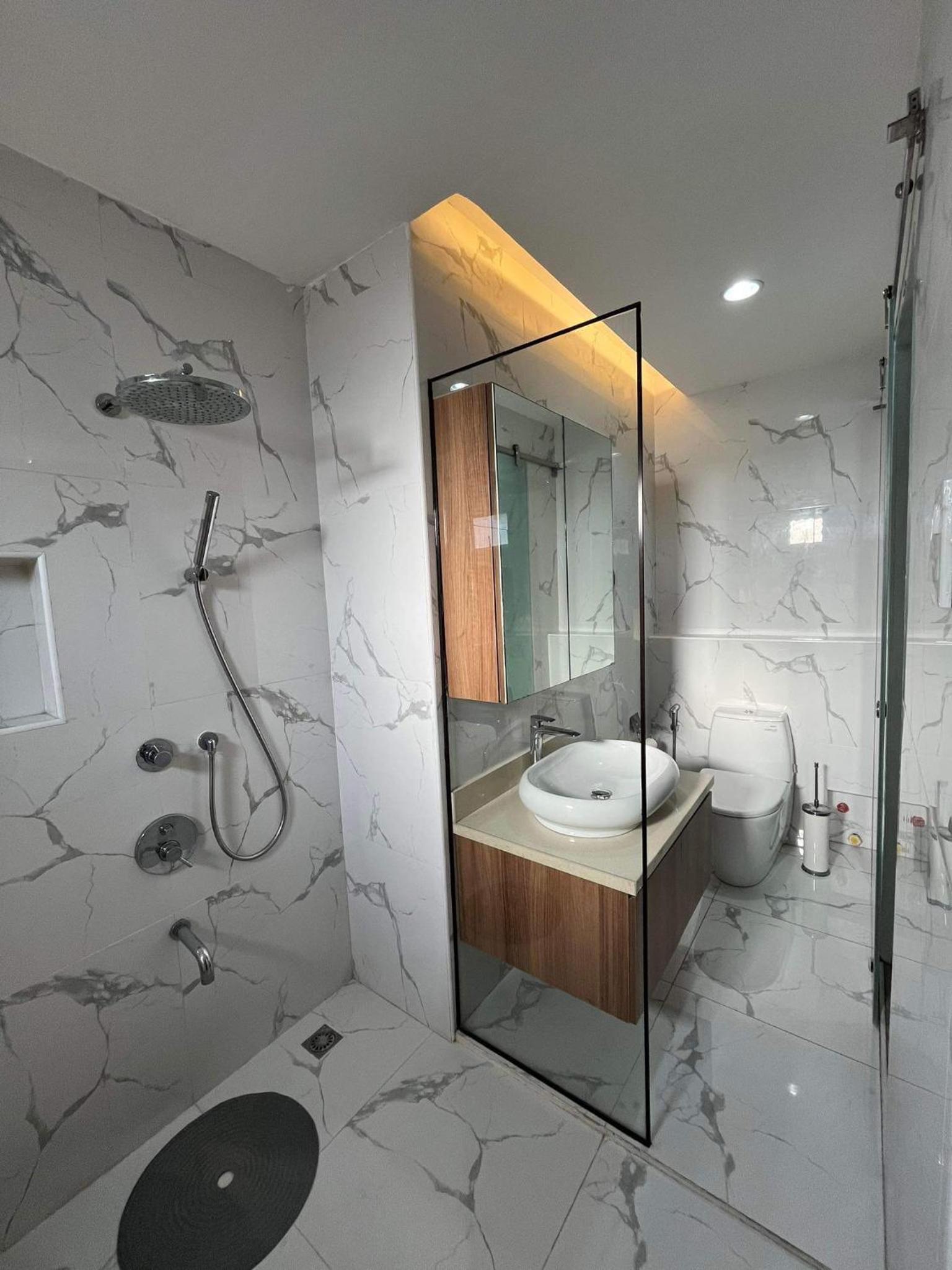 Luxury 4 Bedroom Apartment