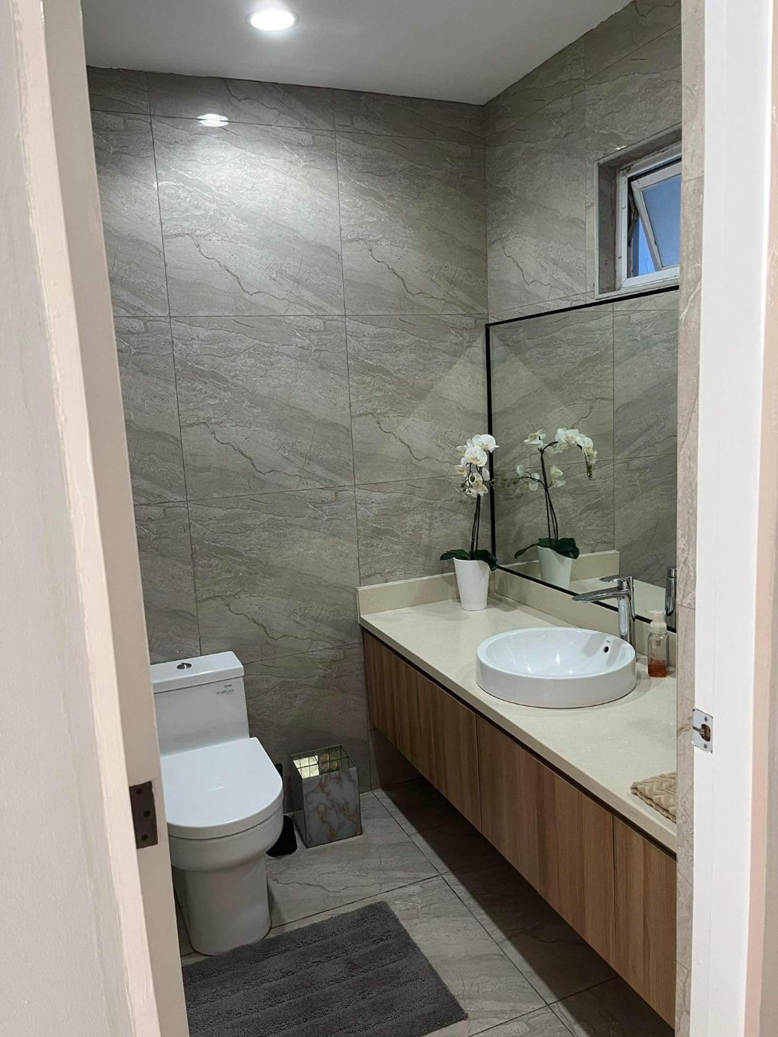 Luxury 4 Bedroom Apartment