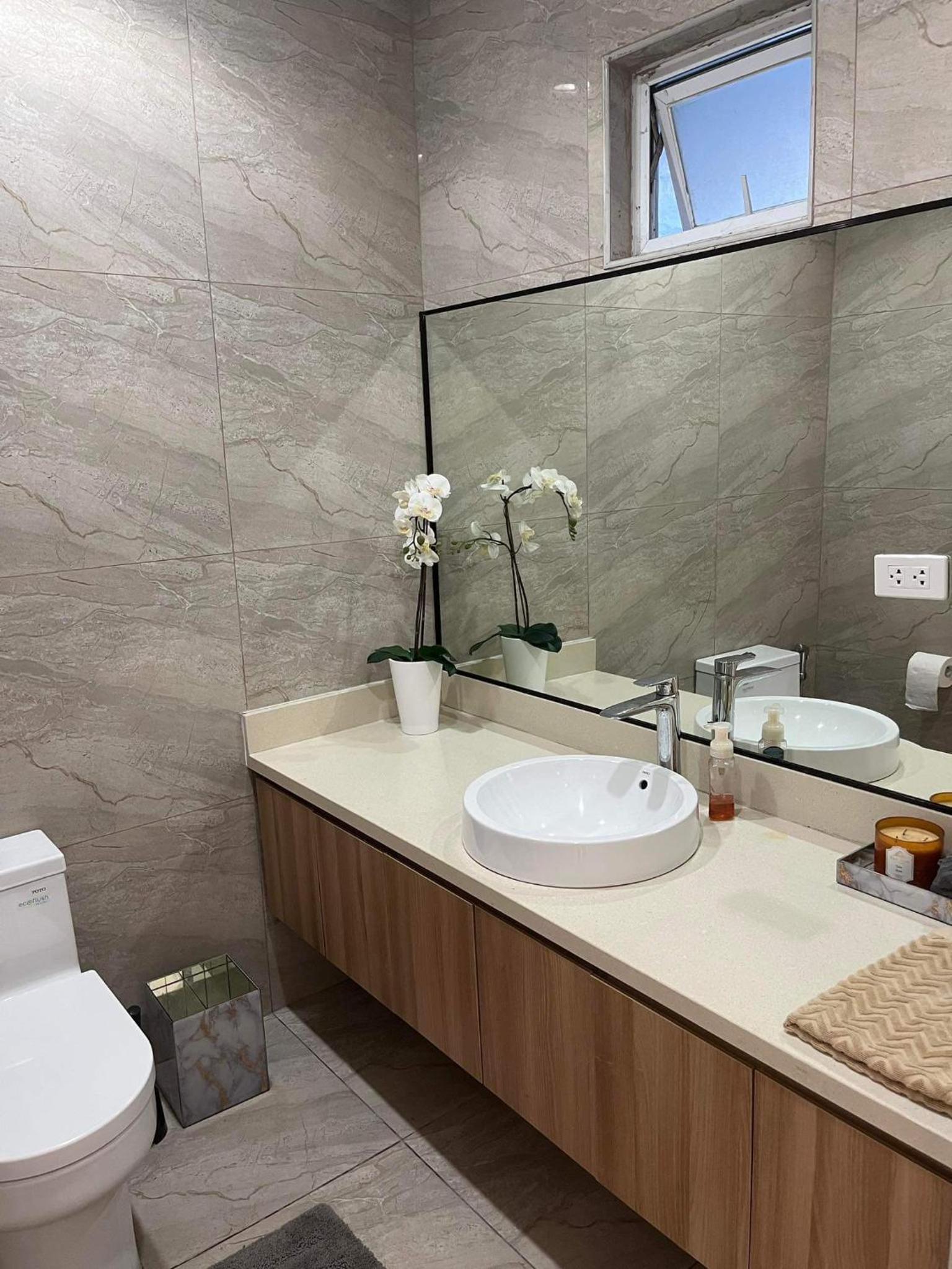 Luxury 4 Bedroom Apartment