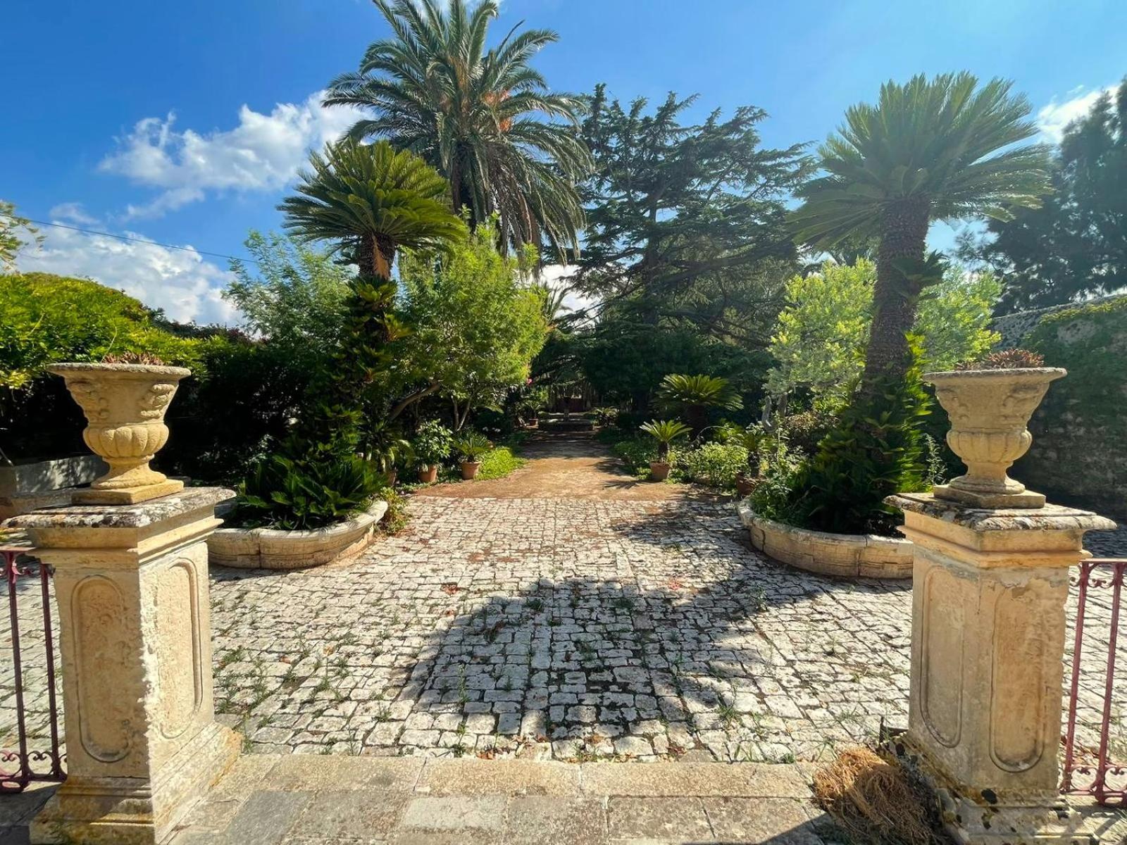 Villa Gorgodaino