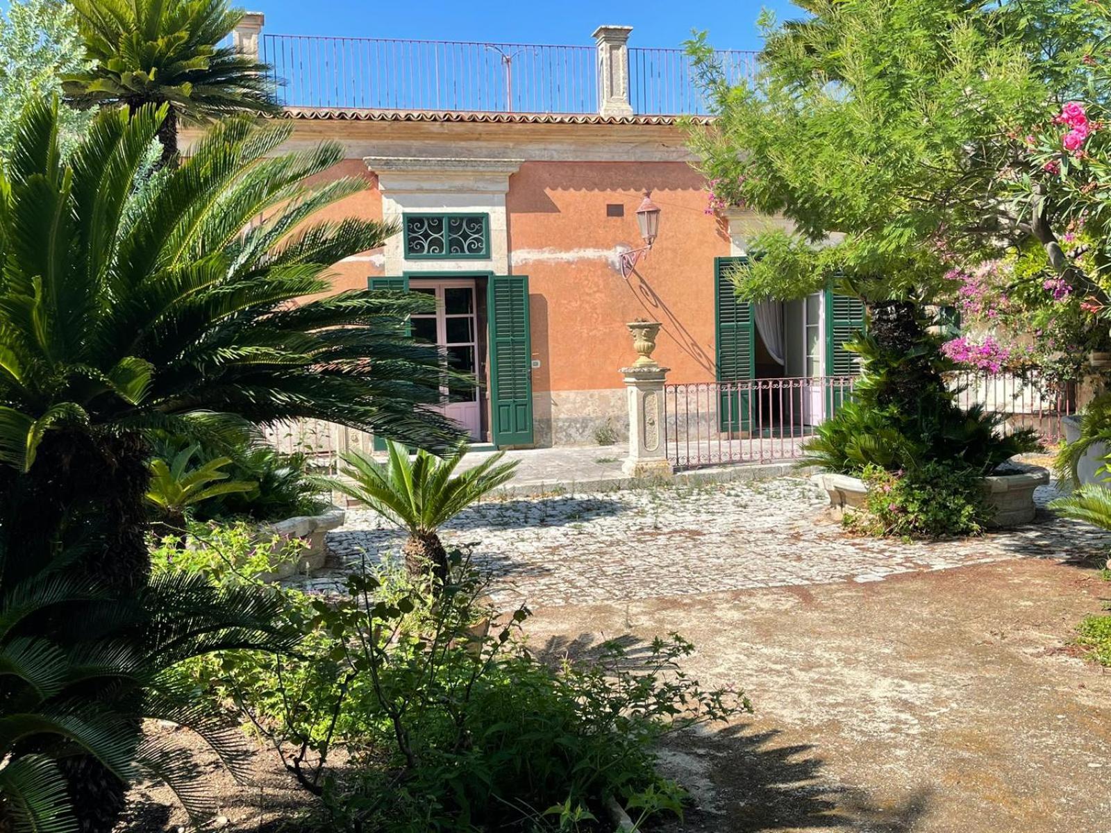Villa Gorgodaino