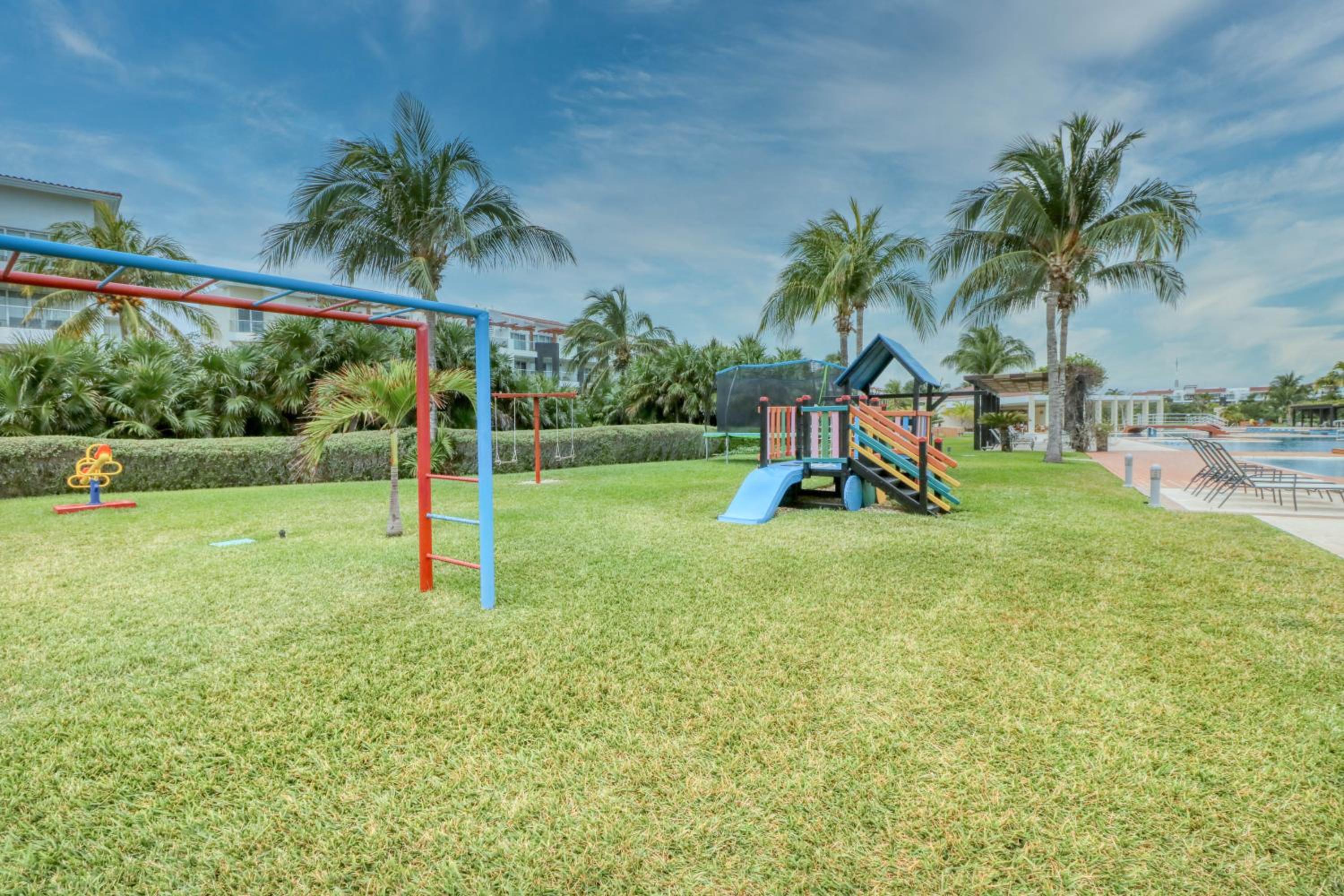Gorgeous Oceanfront 115 Norte @ Mareazul Beachfront view 4
