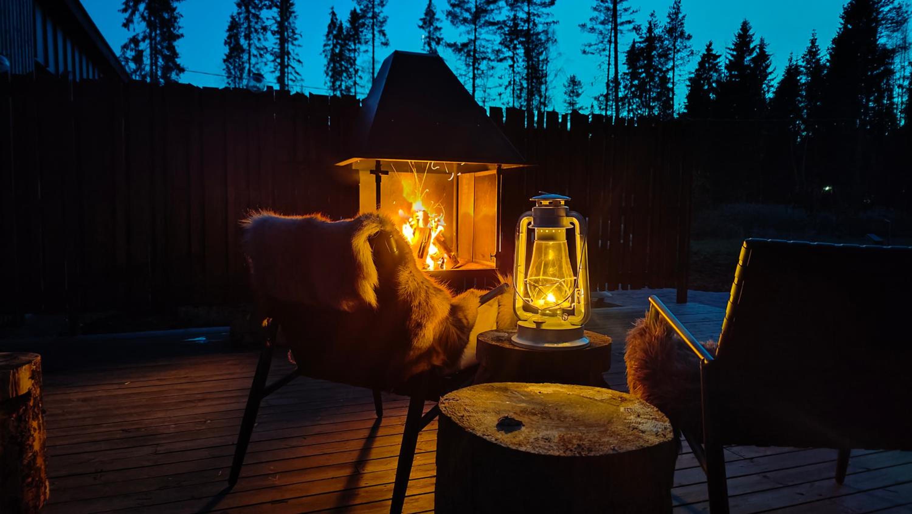 Arctic Aurora Hideaway