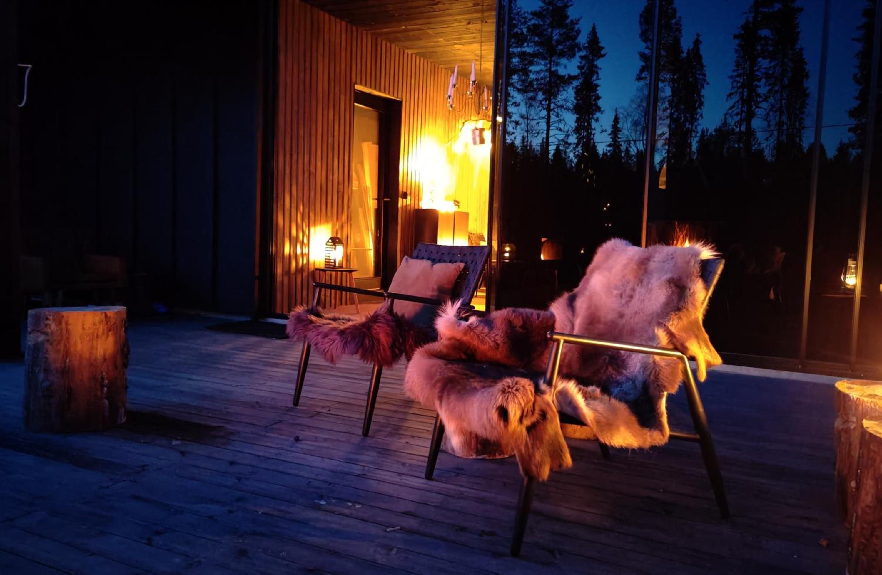 Arctic Aurora Hideaway