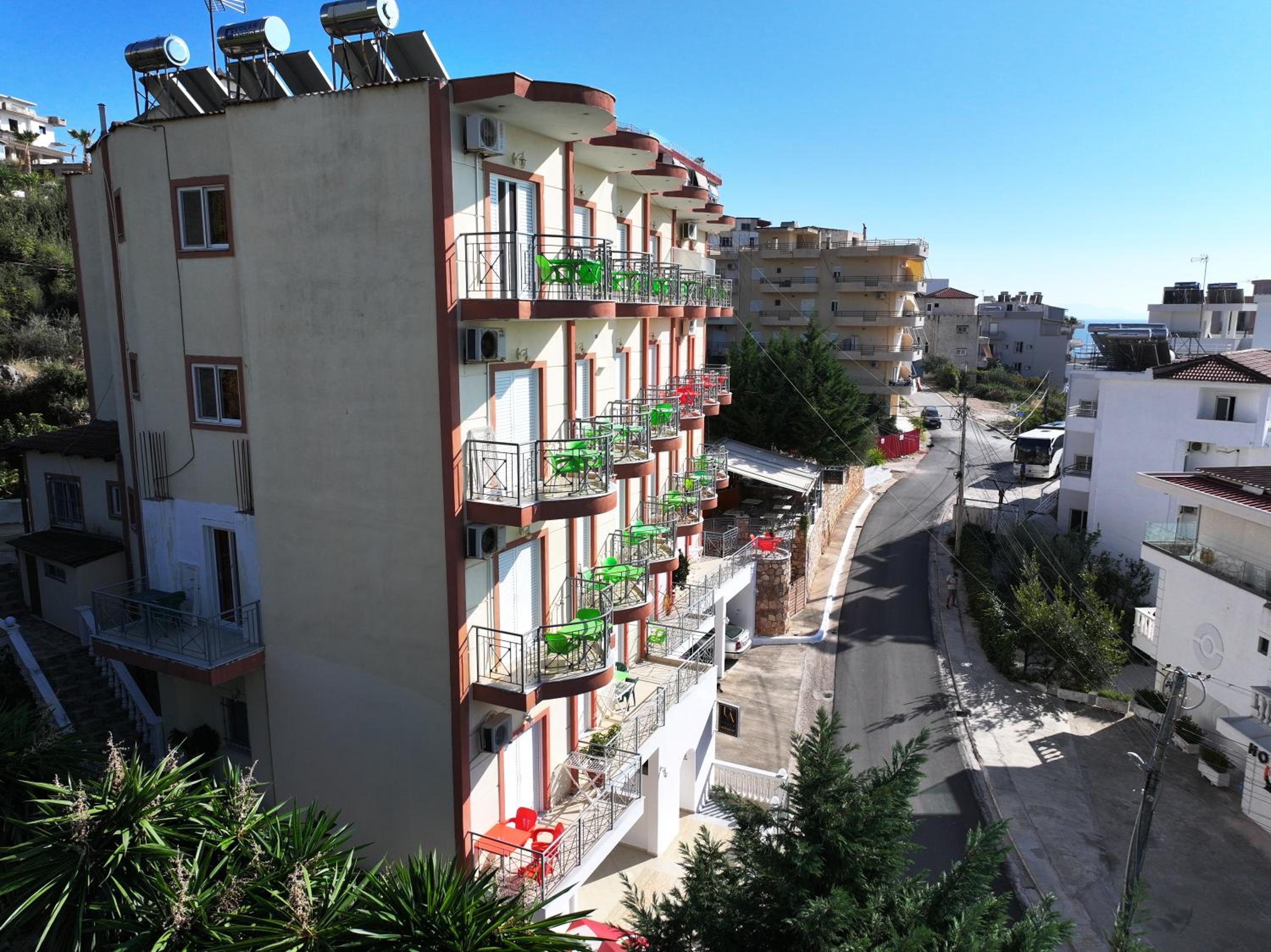 Unico ApartHotel