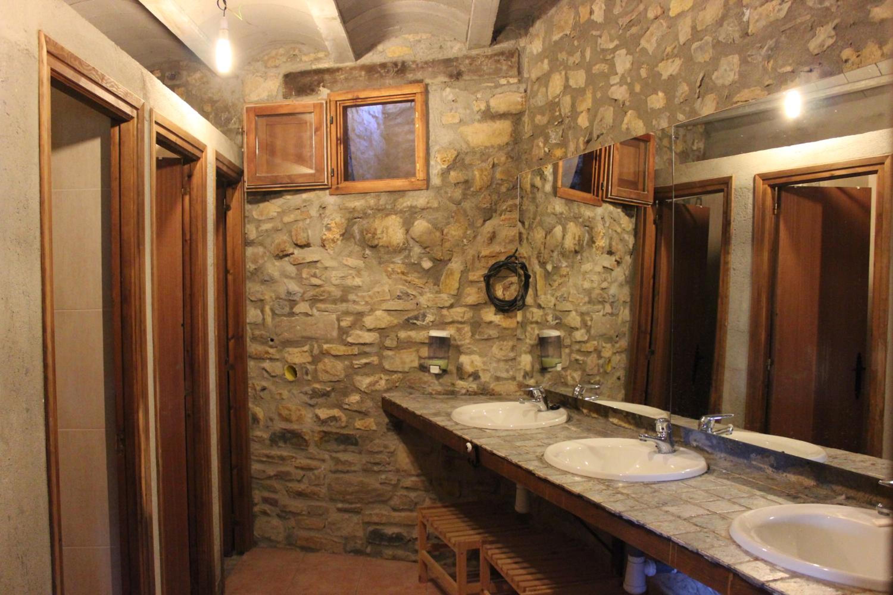 Photo 48