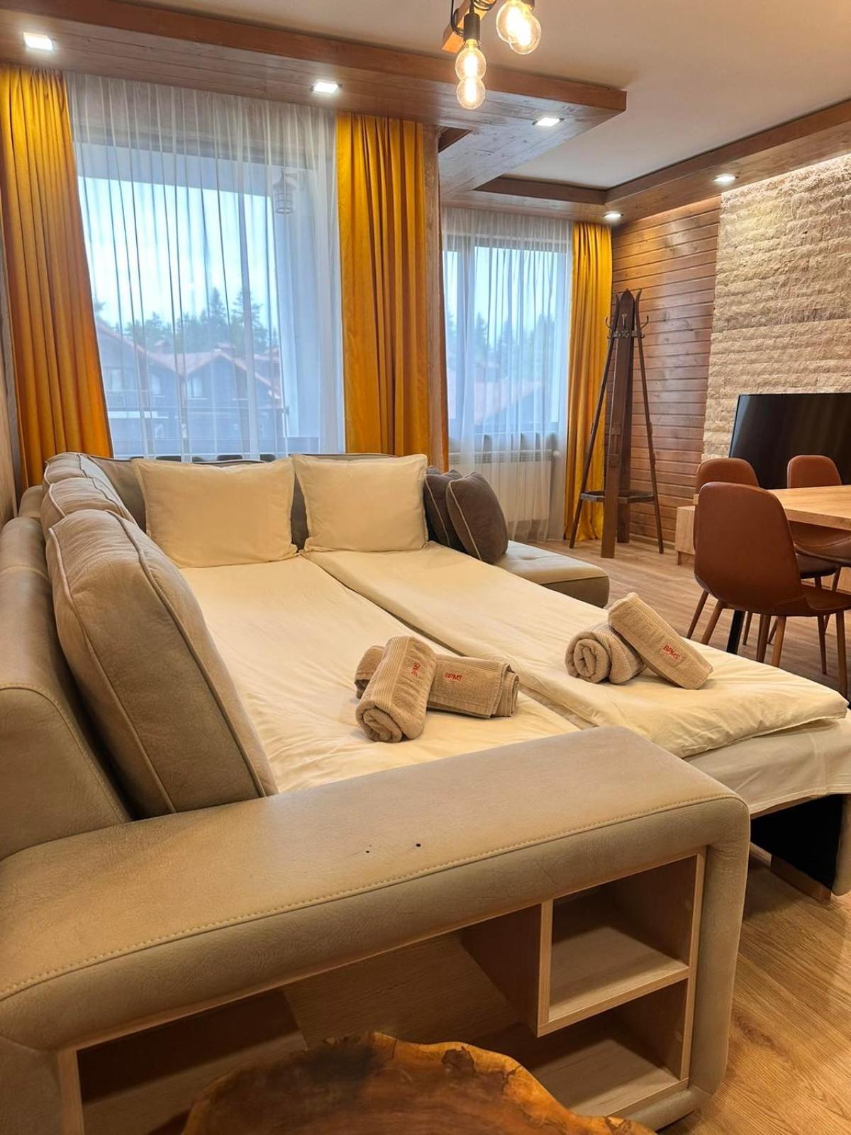 Alpine luxury two bed-two bathrooms apartment B25