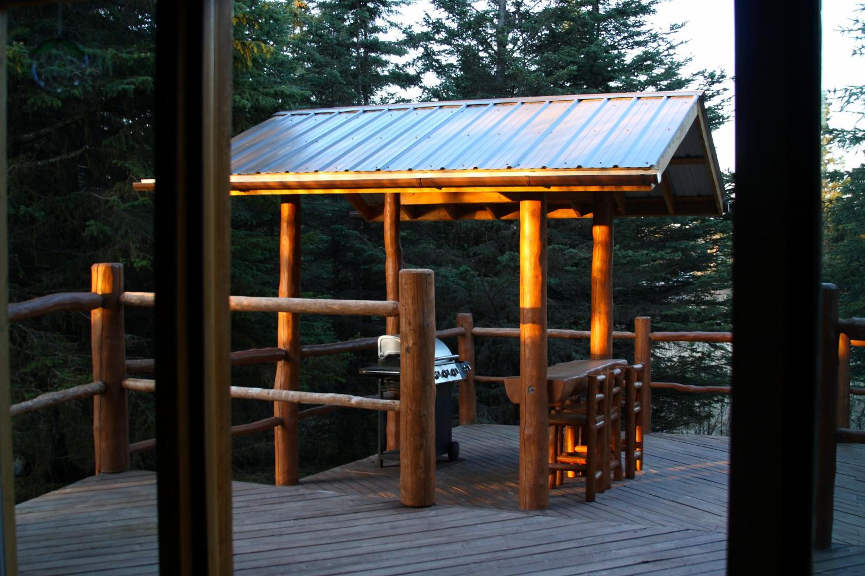 Wise Old Hunter Lodge - Property Image 13