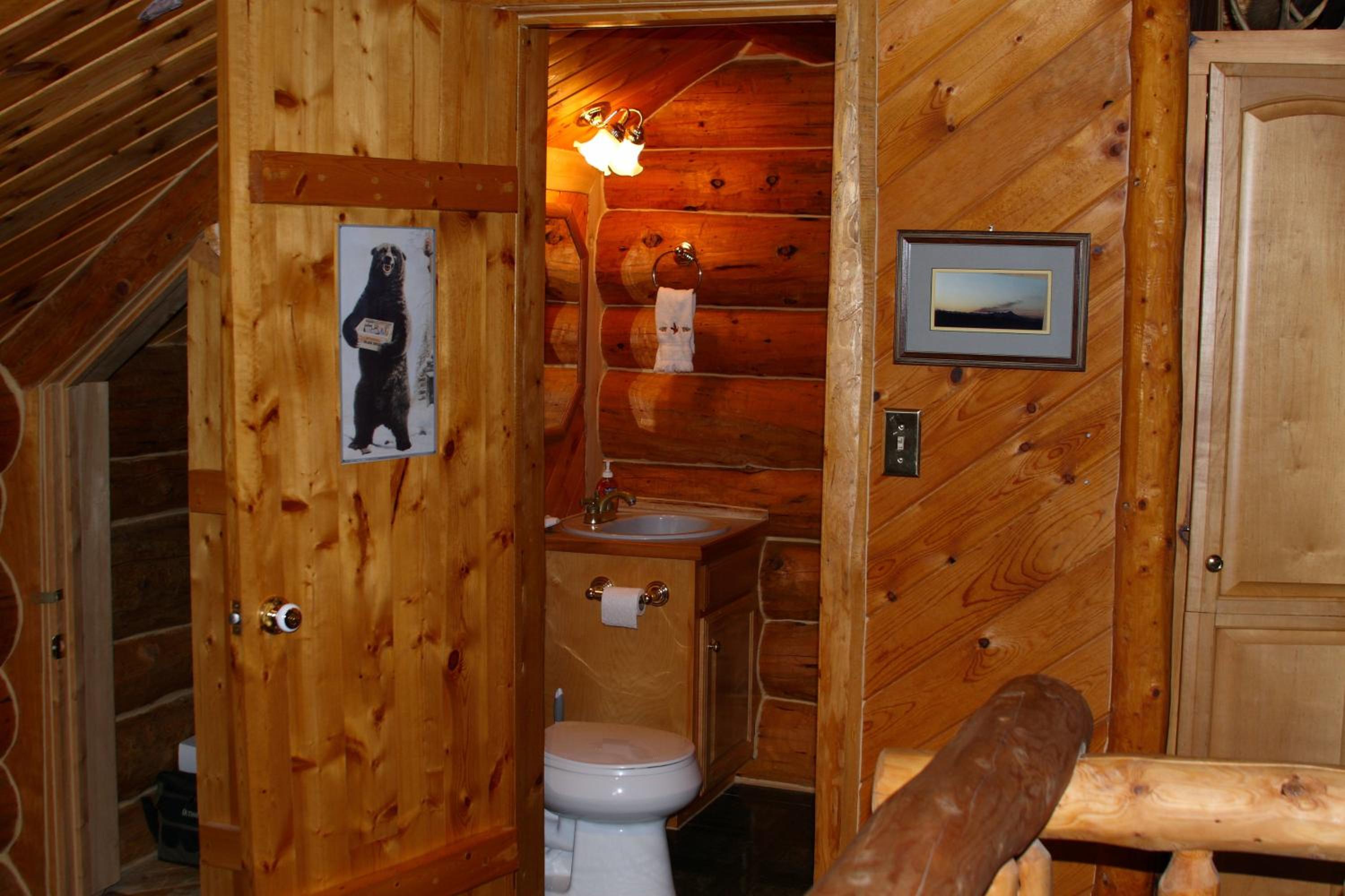 Wise Old Hunter Lodge - Property Image 12