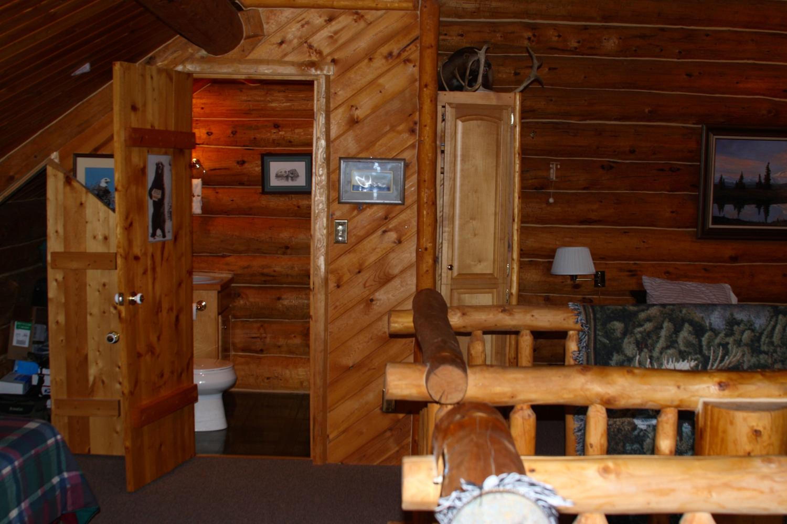 Wise Old Hunter Lodge - Property Image 8