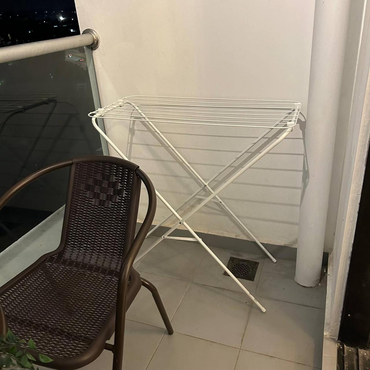Paradigm Mall 1BR-Poolview-Netflix-WiFi by JB RelaX Homestay