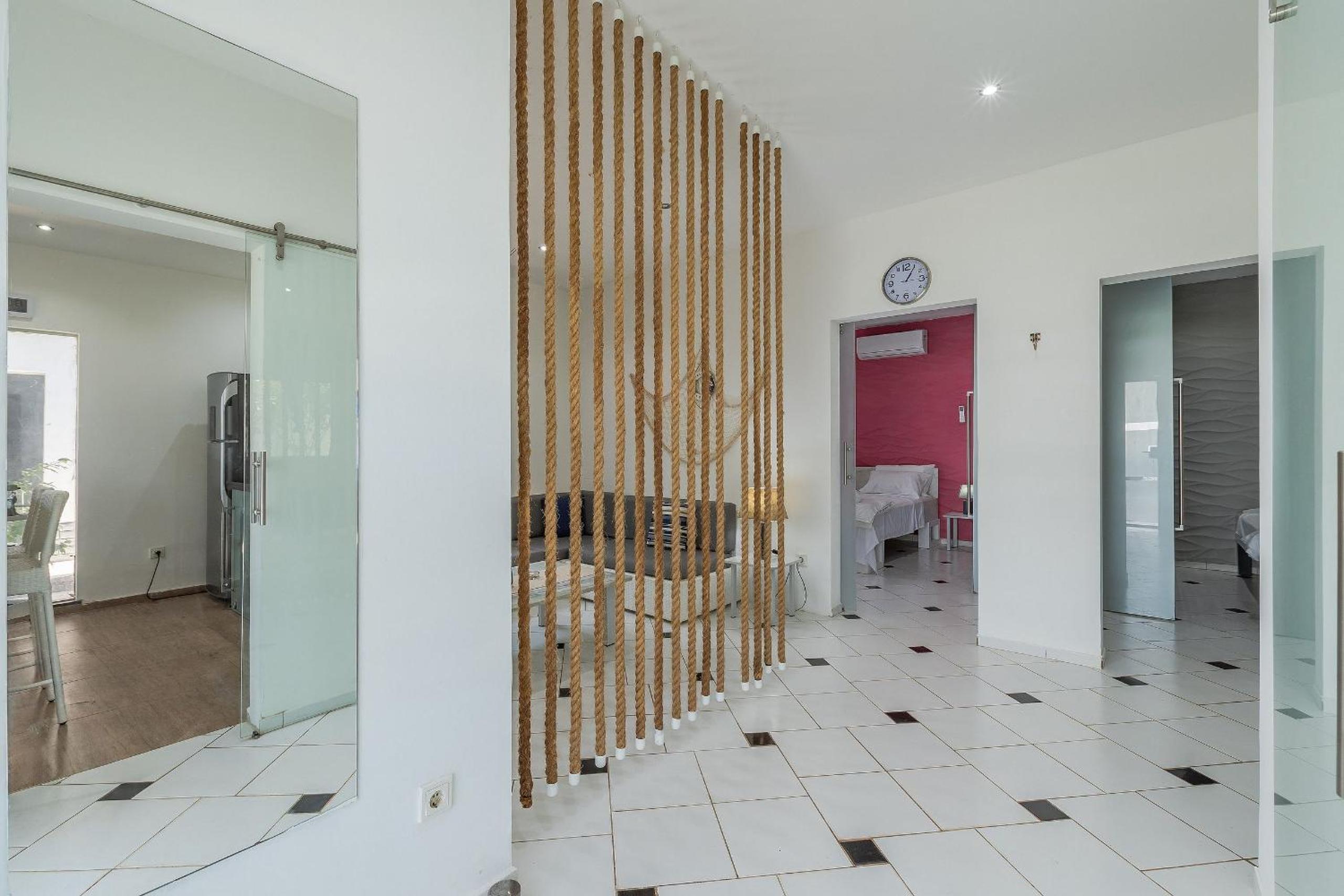 Casa Com Piscina em Porto das Dunas by Carpediem