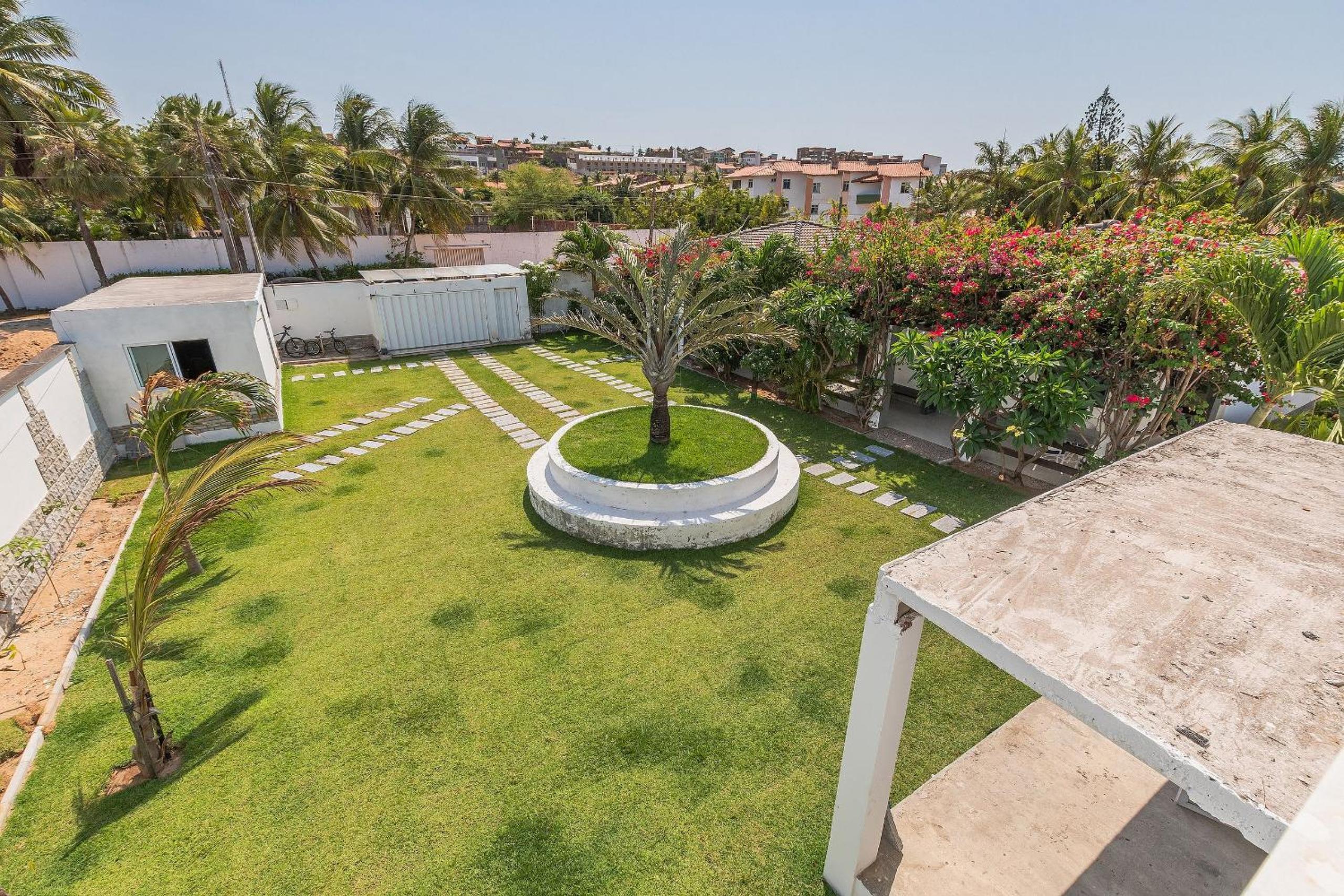 Casa Com Piscina em Porto das Dunas by Carpediem