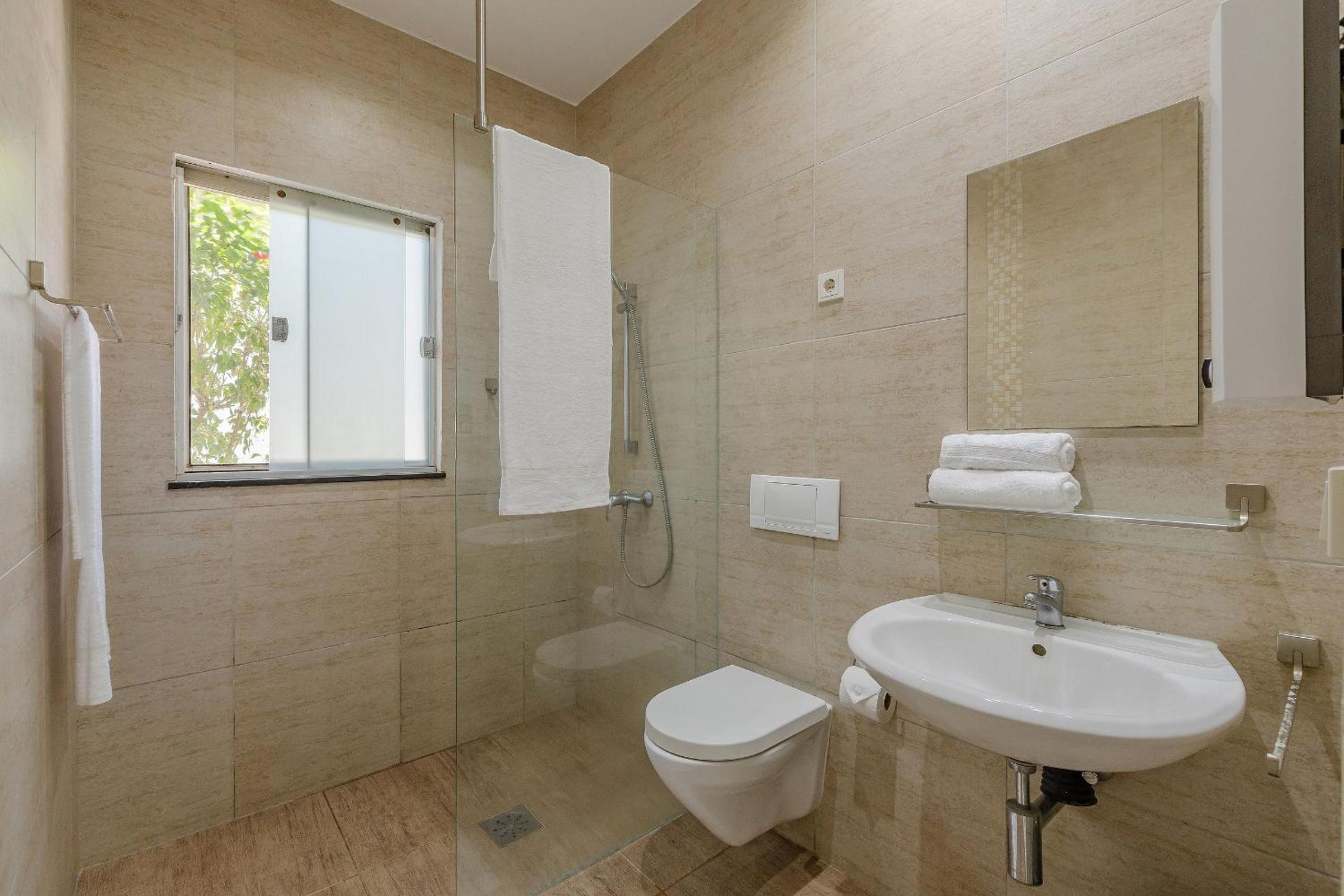 Casa Com Piscina em Porto das Dunas by Carpediem