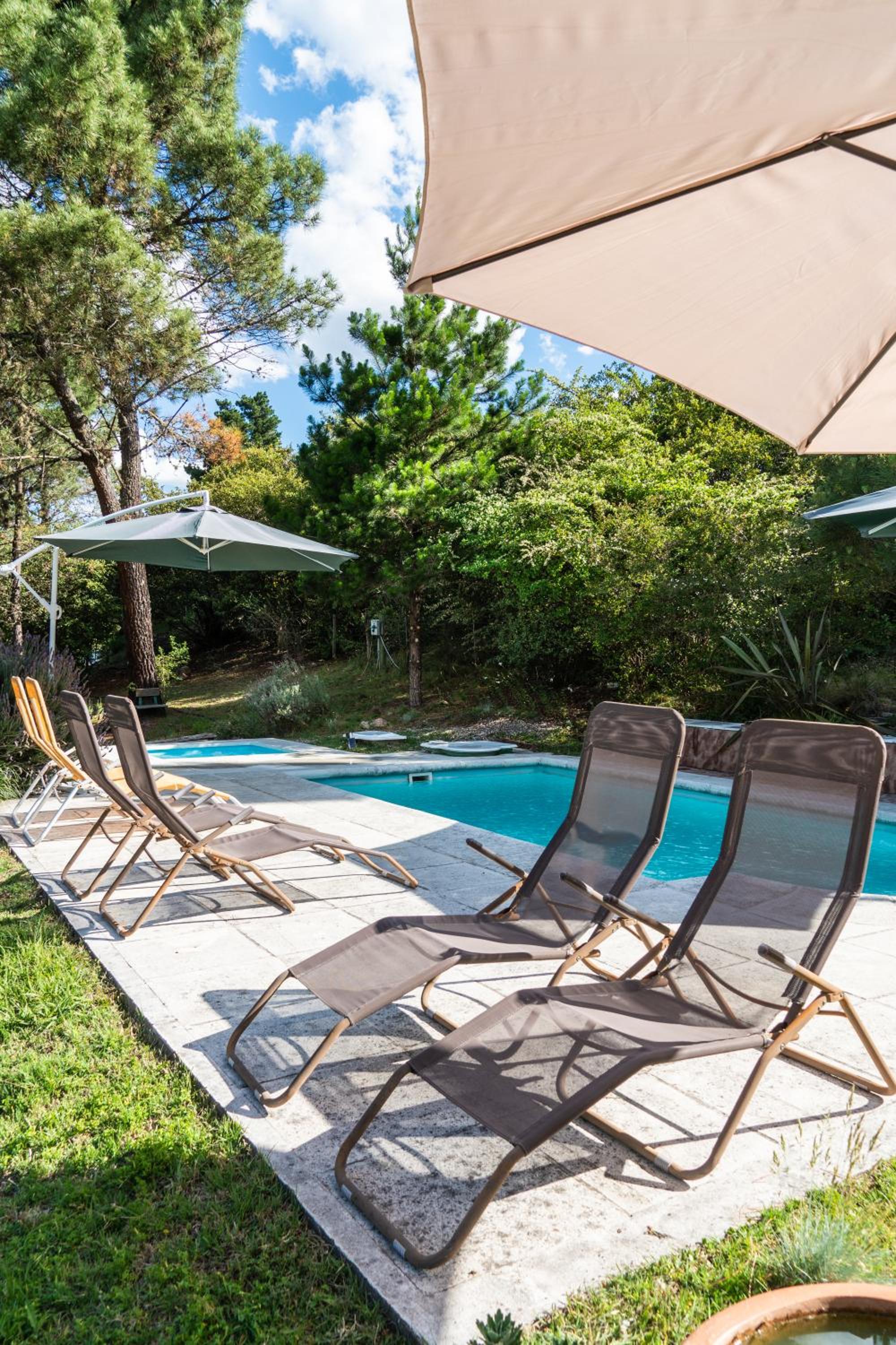 Akapana Suites