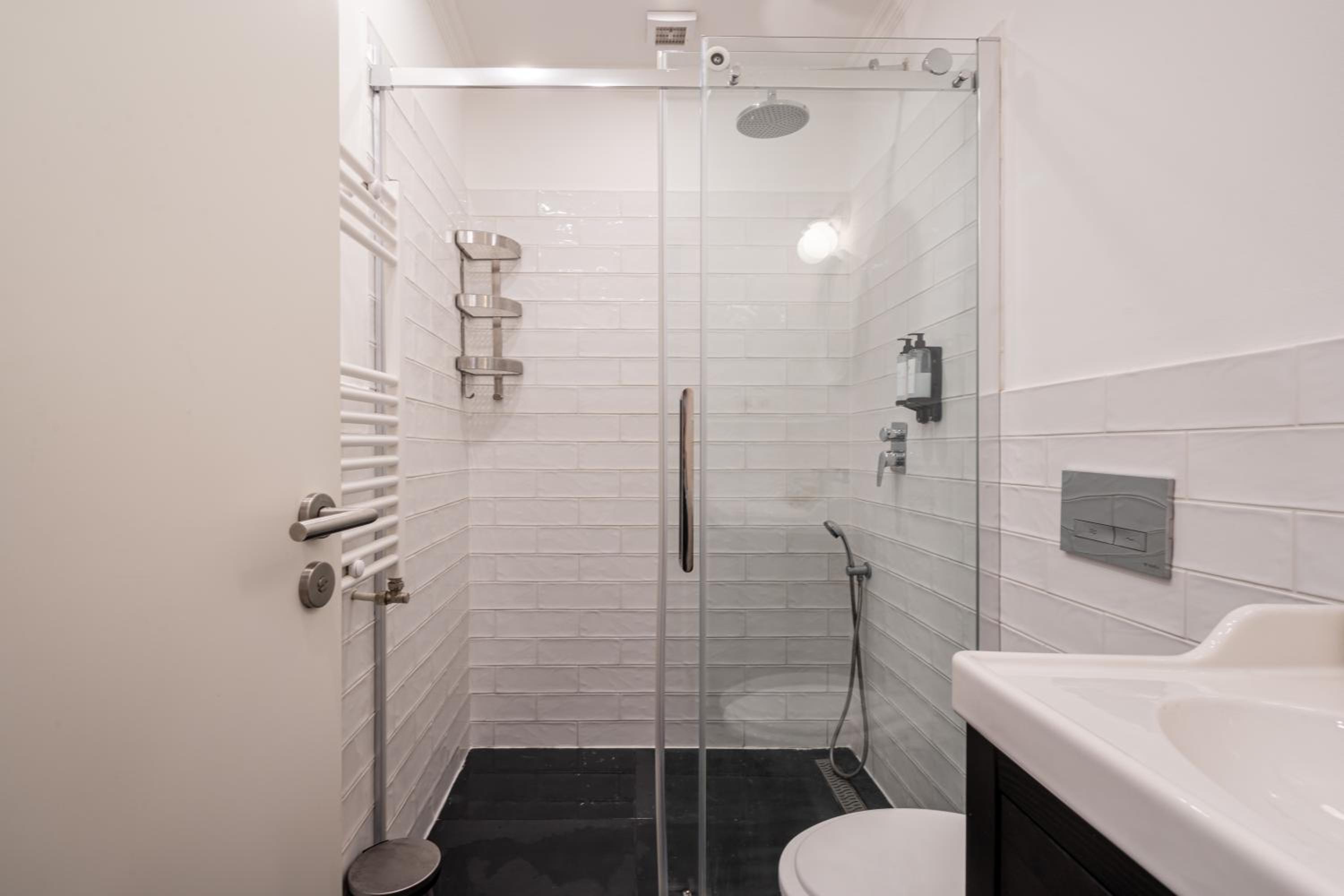 Z32-Boutique Apartments, Best Location By BQA view 4