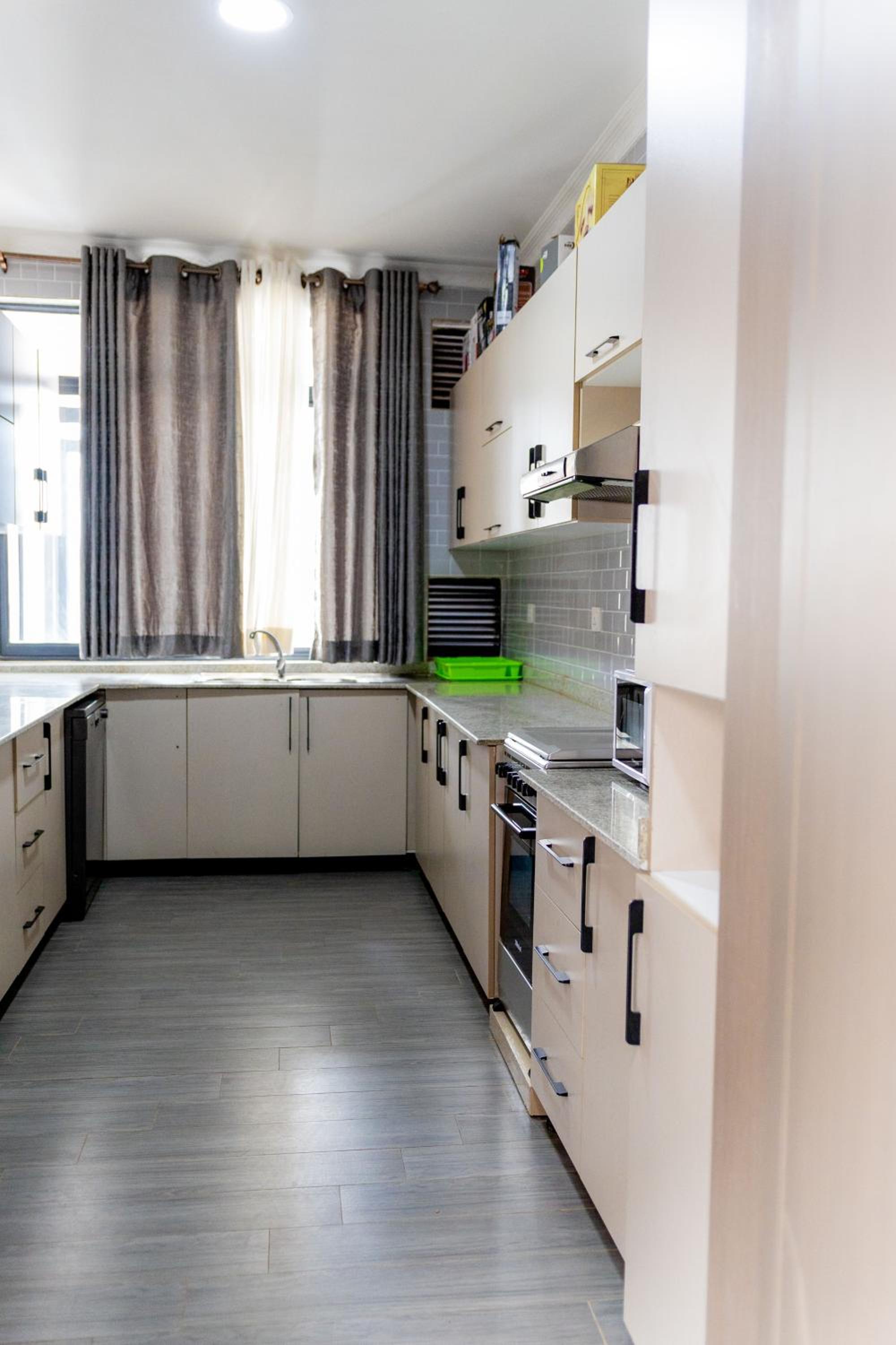 CORNER TWINS APARTMENT FOR RENT IN KIGALI view 5