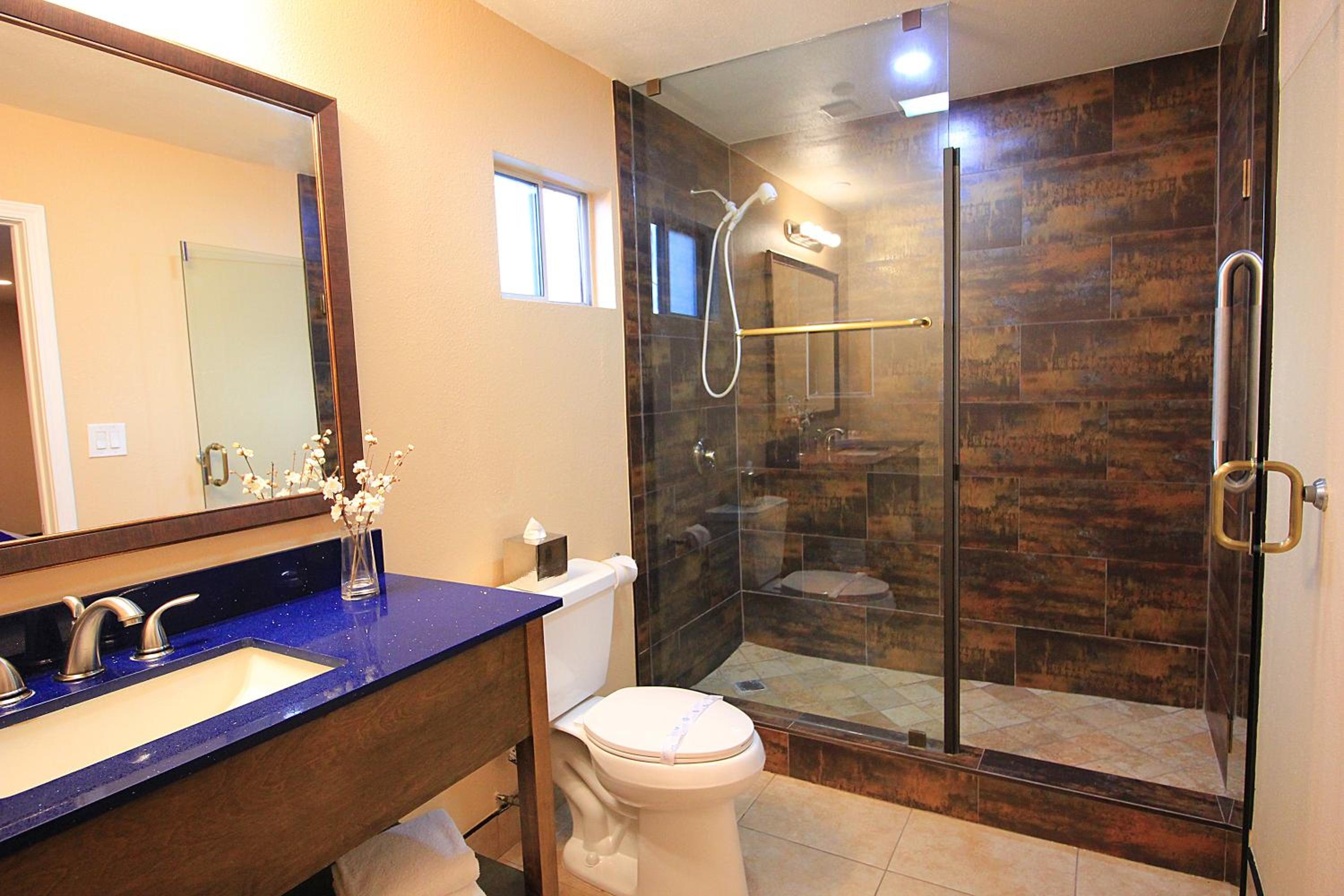 Colony Inn - North Hollywood - Hotel Near Universal Studios