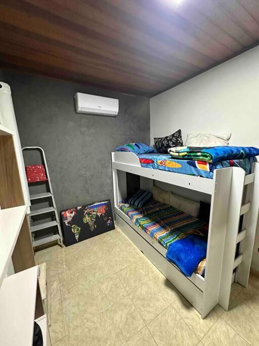 Casa Híper Equipada em residencial