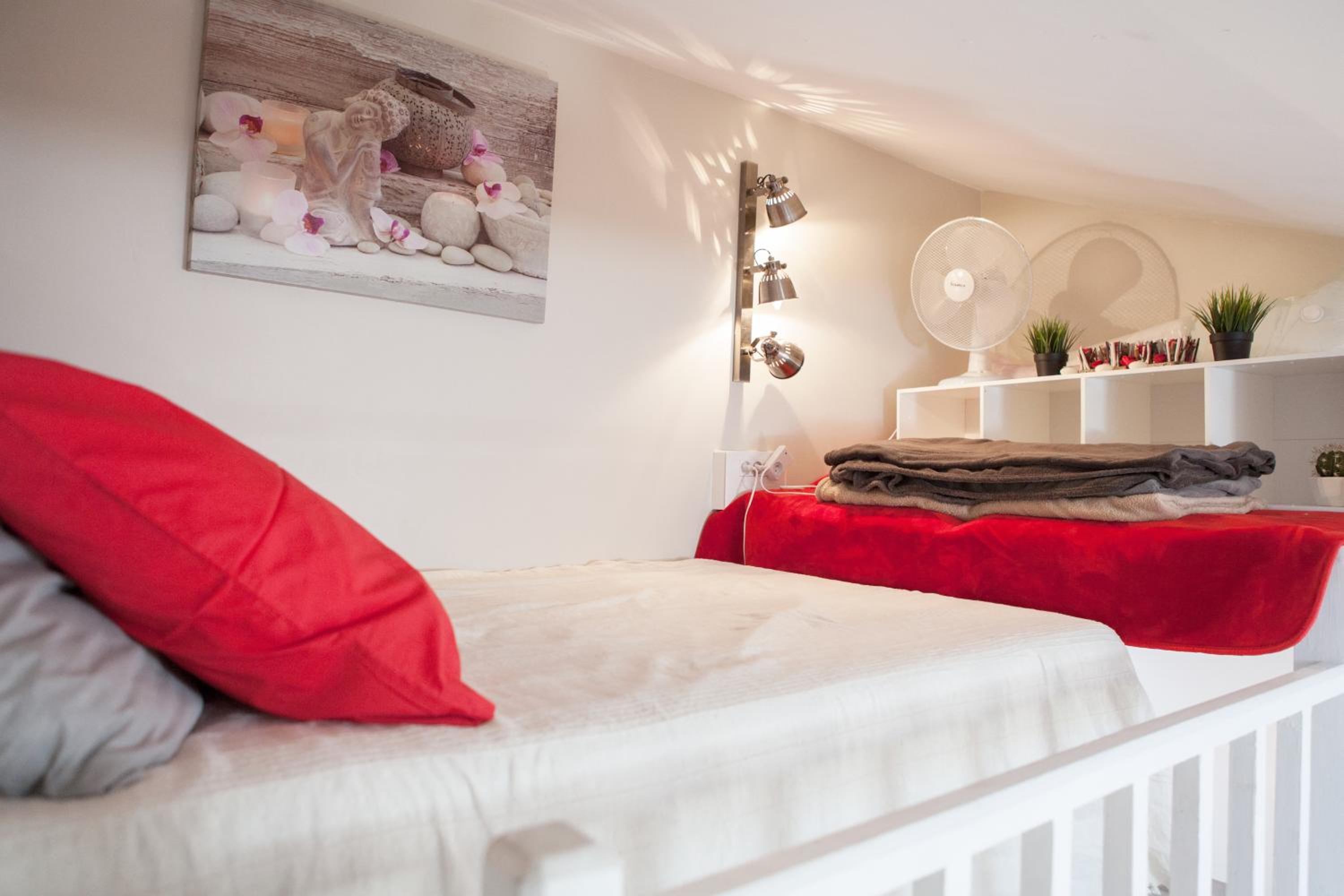FREE Parking - Self Checkin - WIFI - DUPLEX LA FUSTERIE - SUPERBORDEAUX