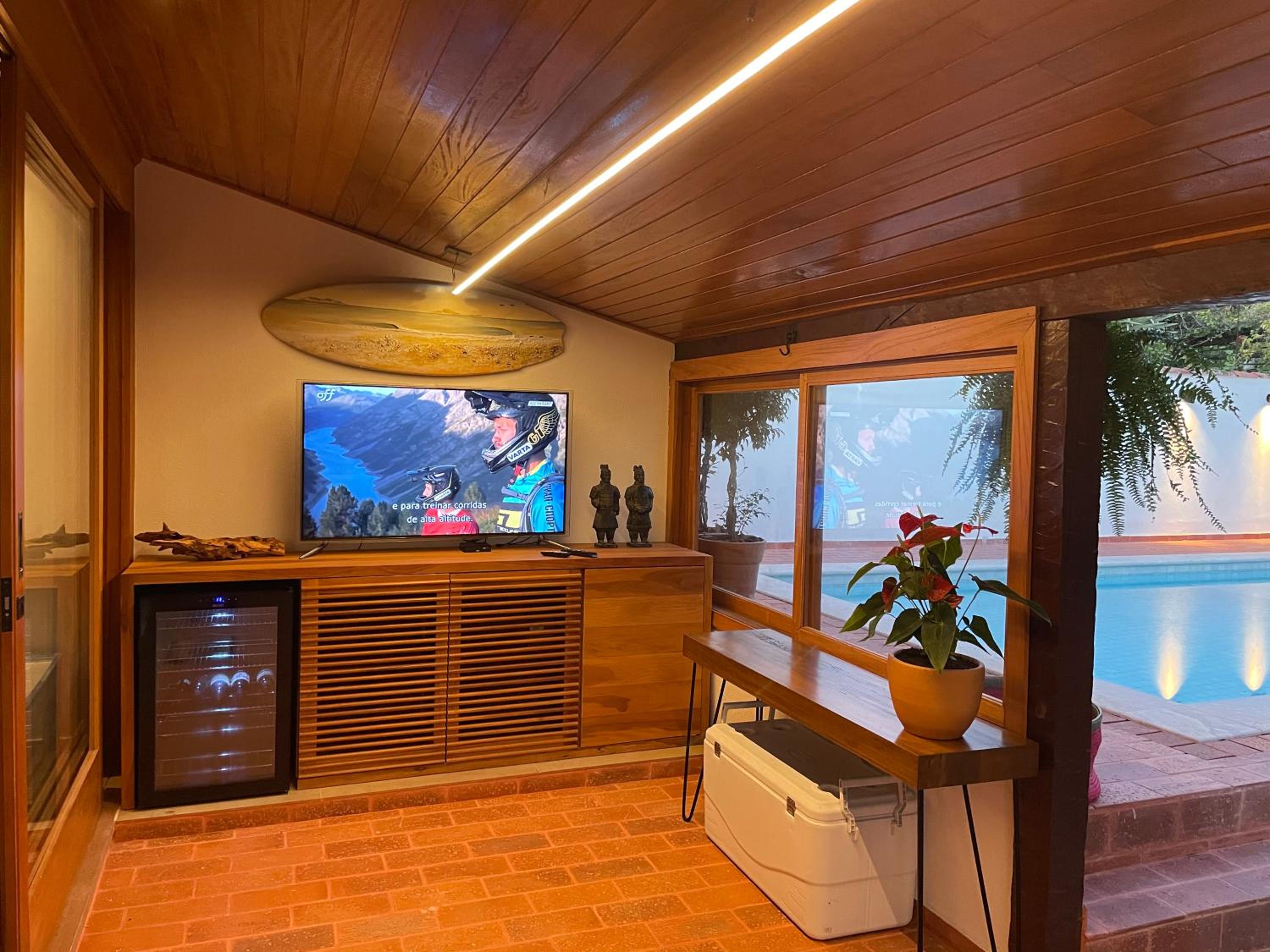 Luxury house w/fabulous garden next Geribá Beach