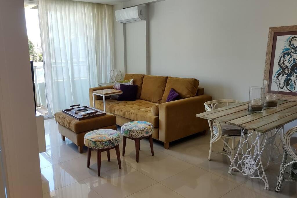 Zona Güemes-Piscina climatizada en verano-Hermoso 2 amb